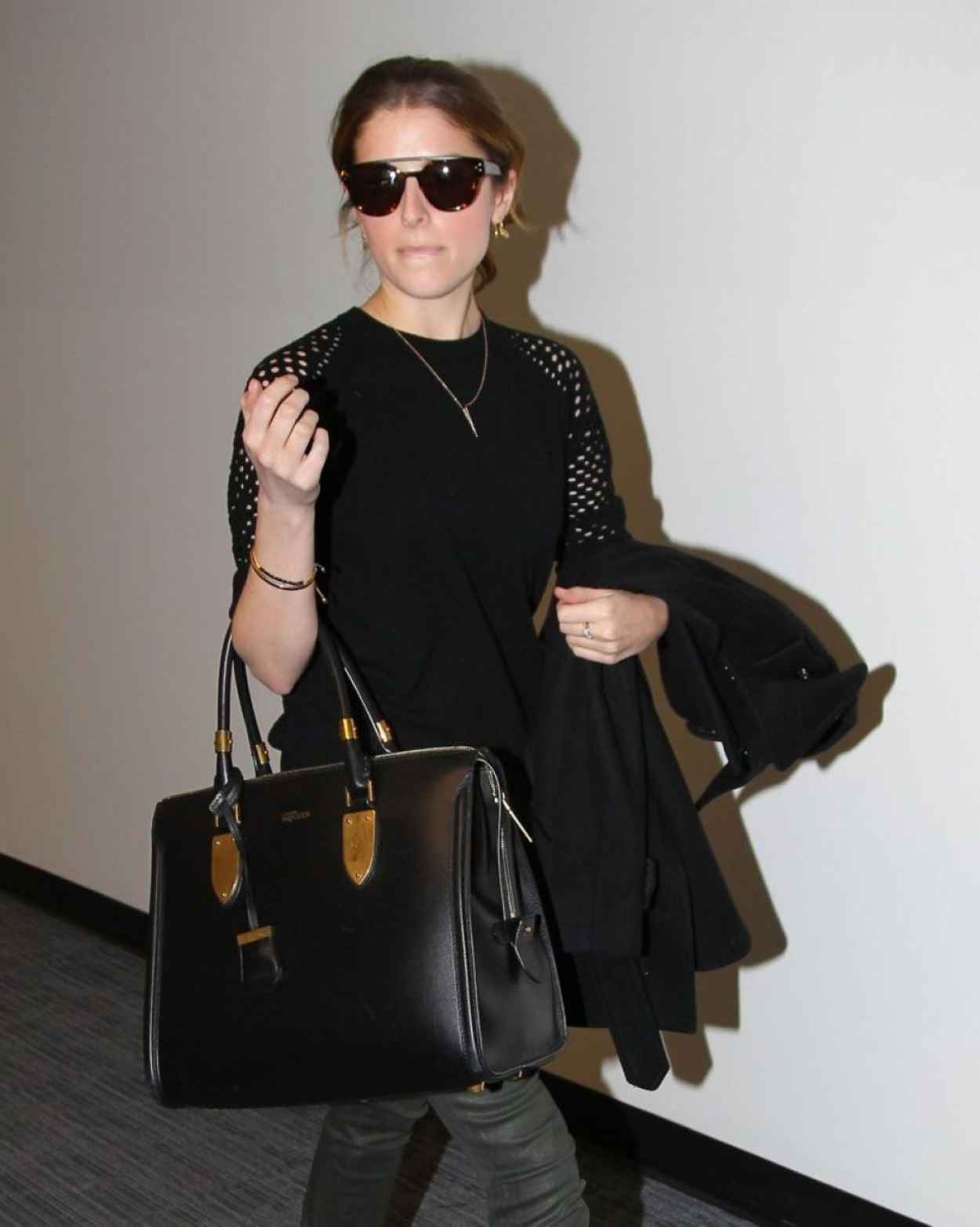 Anna Kendrick Street Style – LAX Airport, January 2015 – celebsla.com