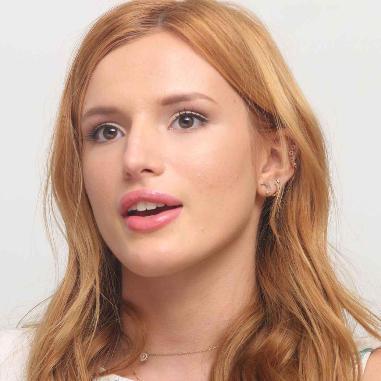 Bella Thorne – Alexander and the Terrible Horrible No Good Very Bad Day ...