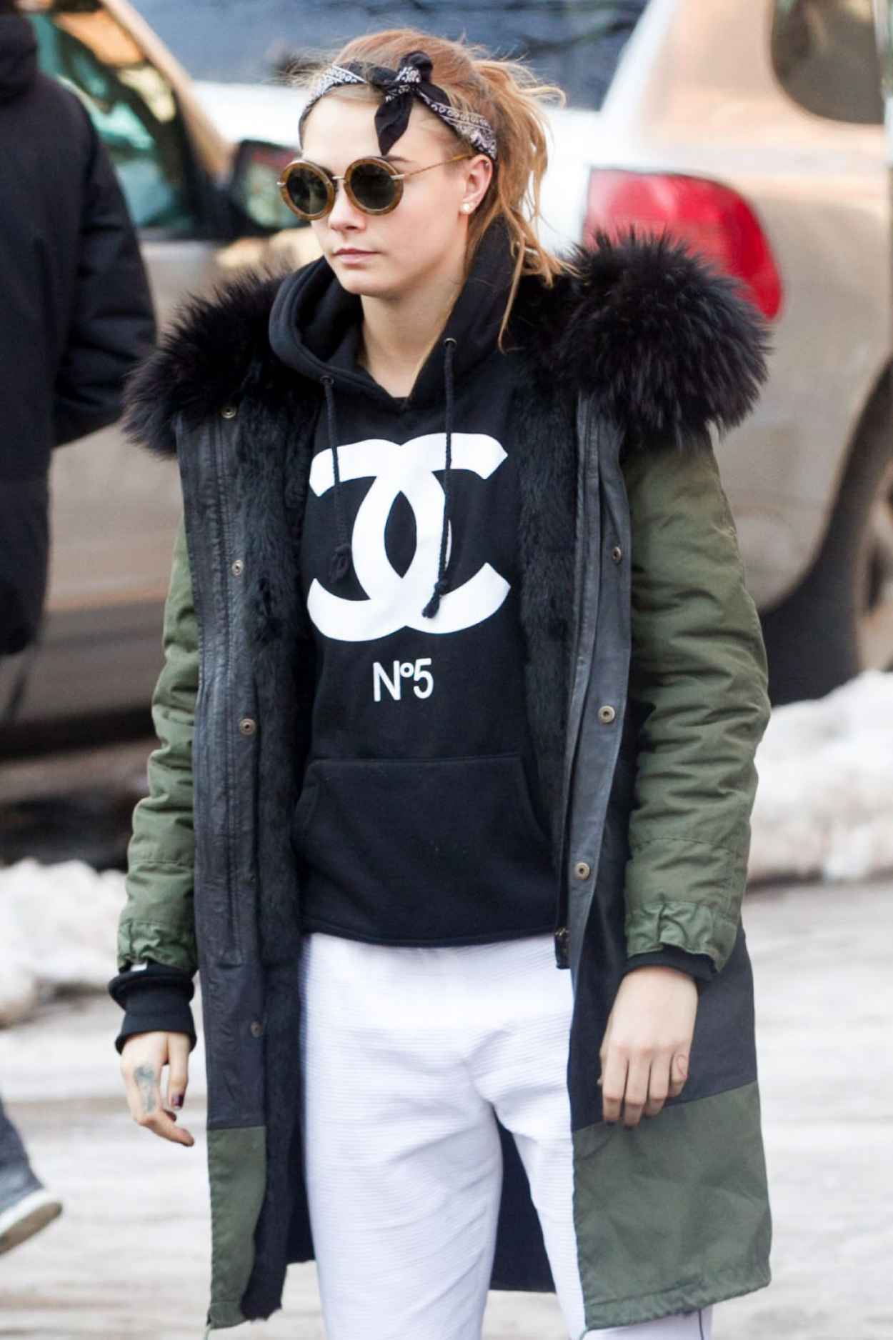 Cara Delevingne Casual Style – Out in New York City, March 2015