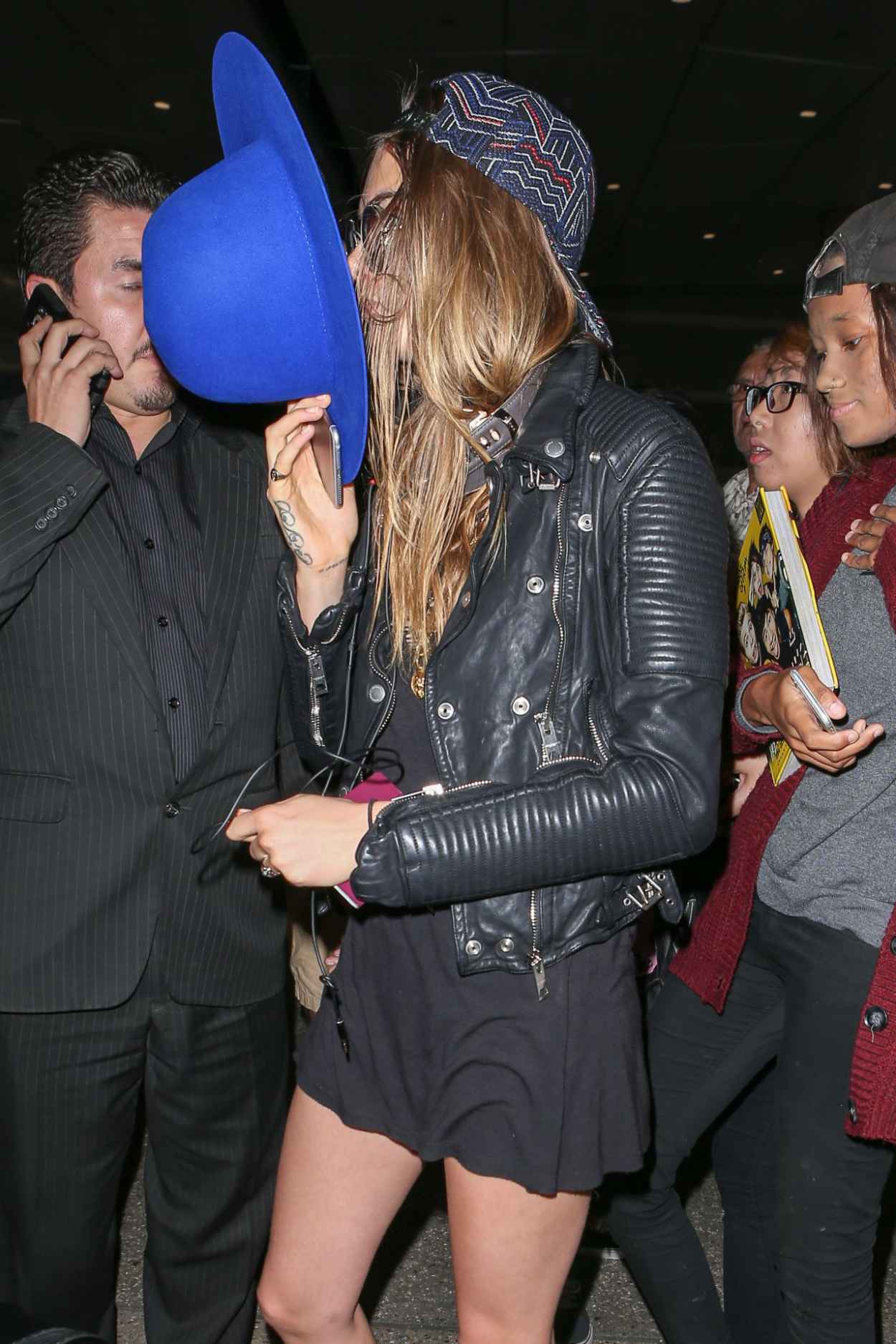 Cara Delevingne Shows Off Her Legs – Lax Airport October 2015