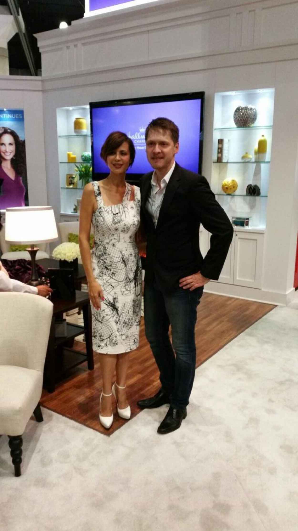 Catherine Bell at The Cable Show – April 2015 – celebsla.com