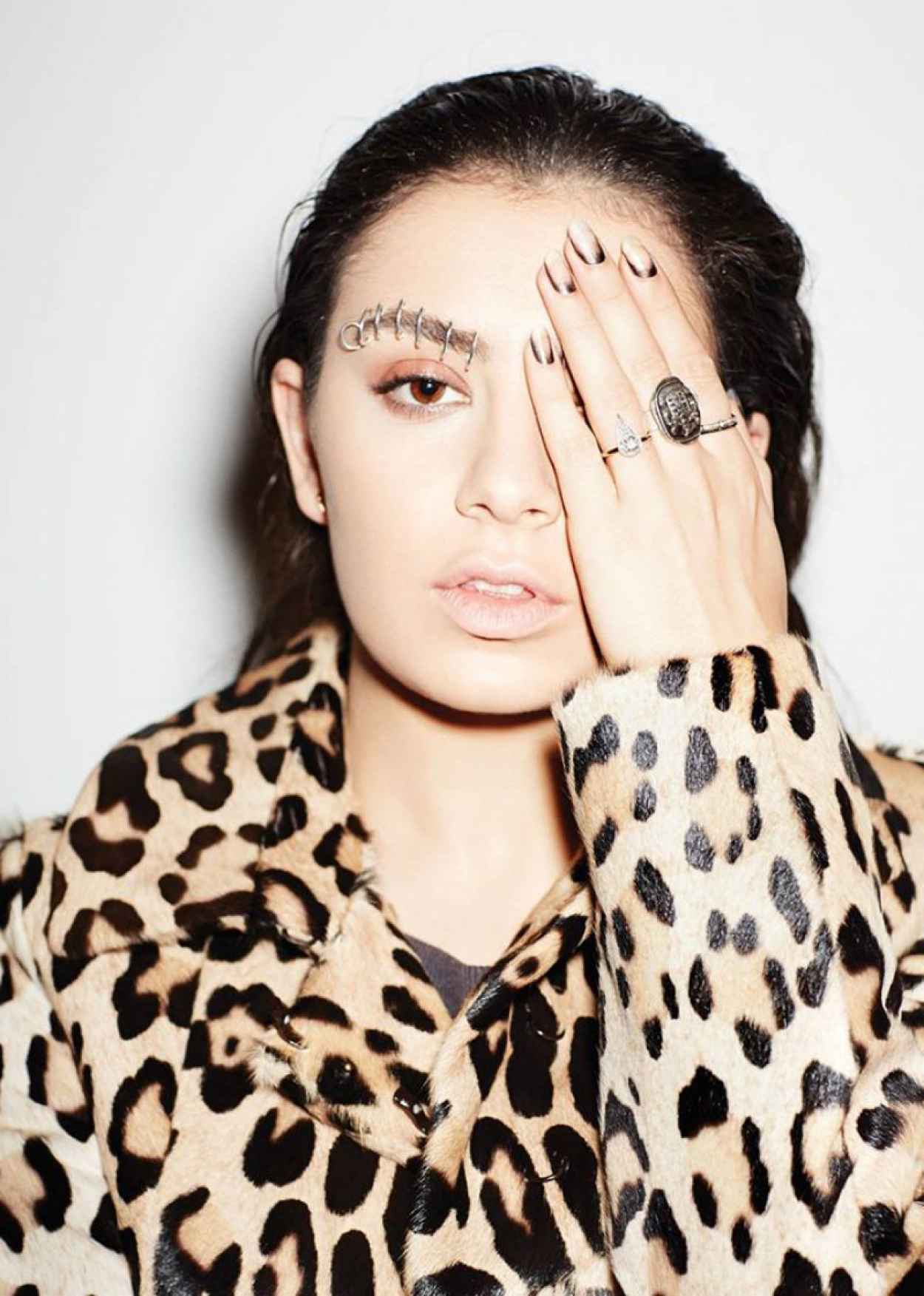 Charli XCX – Cosmopolitan Magazine Photoshoot March 2015 Issue