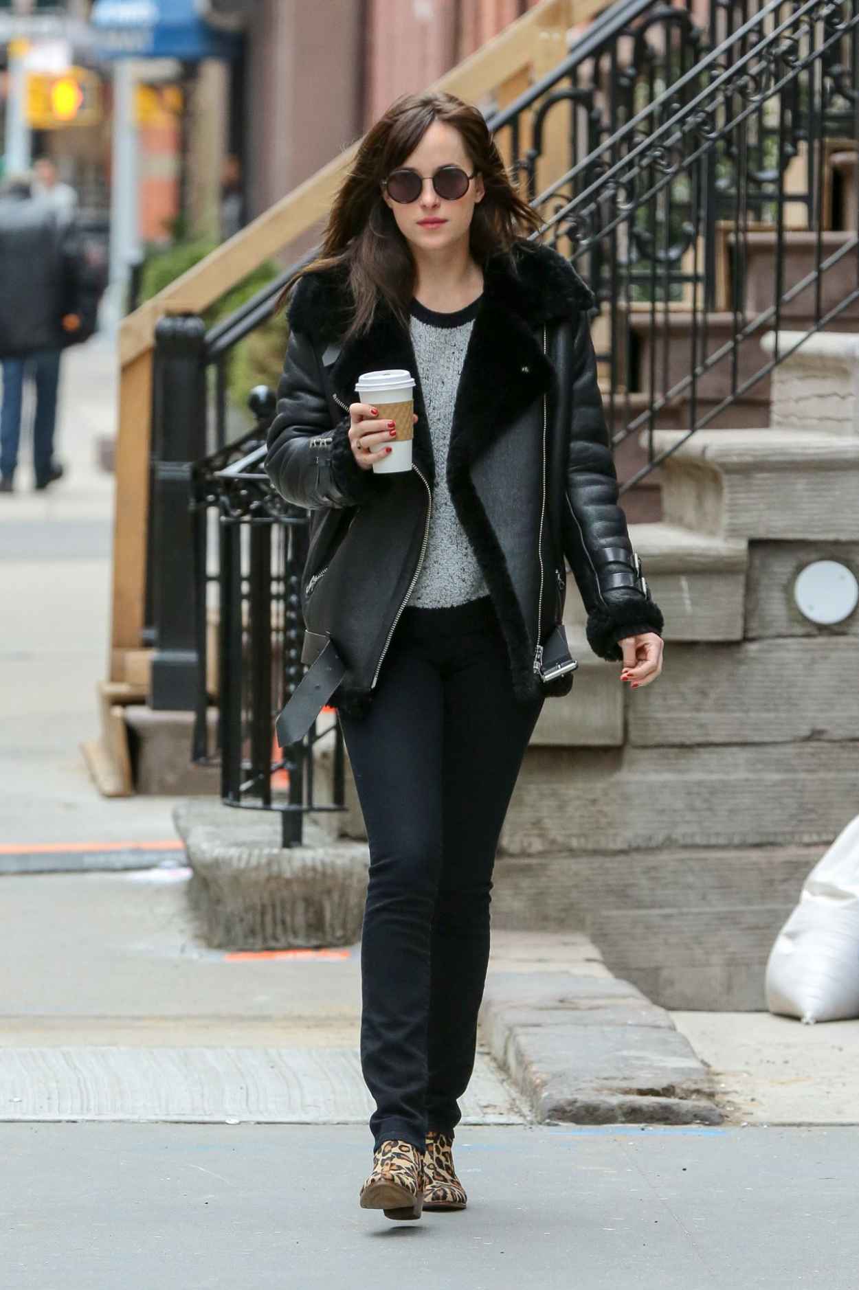 Dakota Johnson Casual Outfit – New York City, April 2015 – celebsla.com