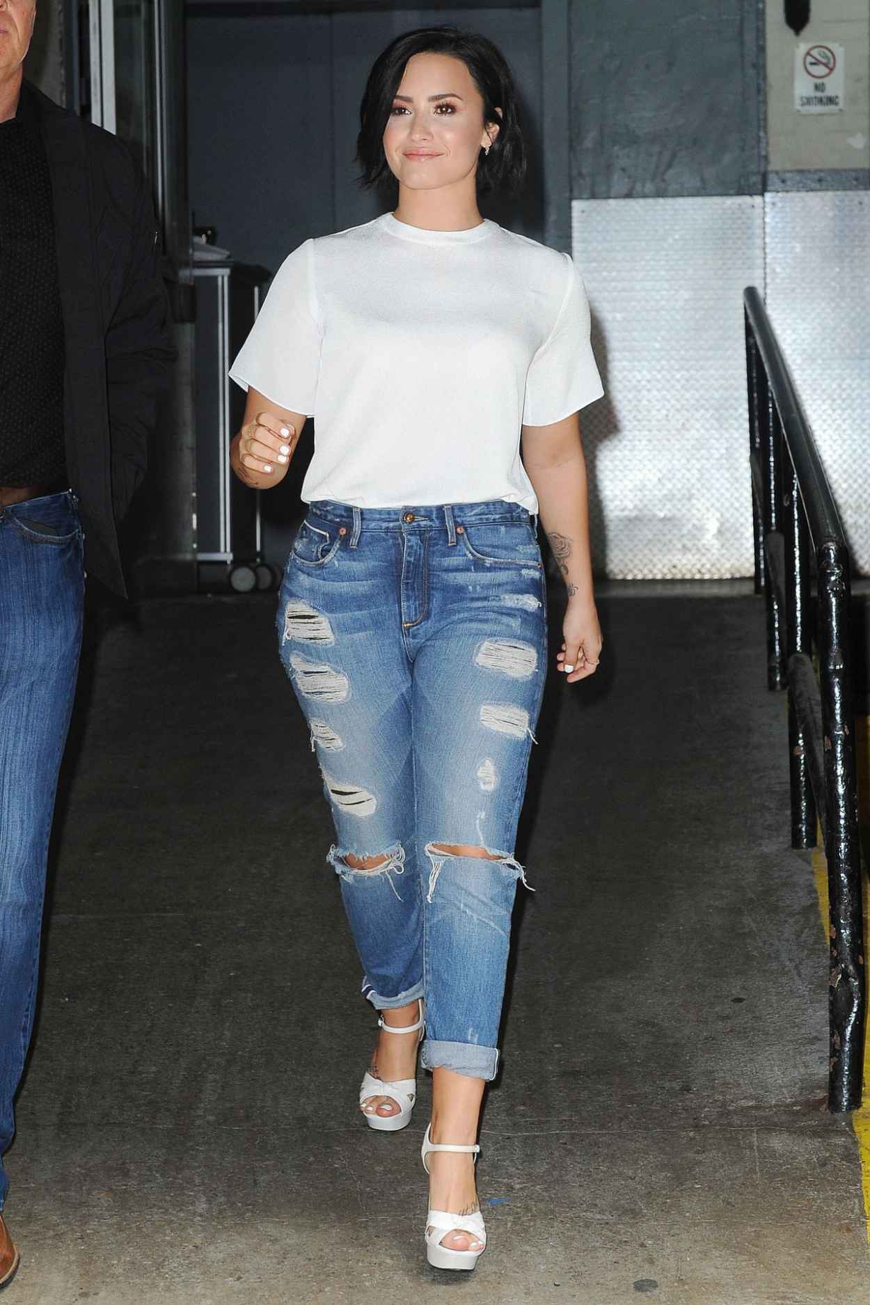 Demi Lovato in Ripped Jeans – SiriusXM Studios in New York CIty, May