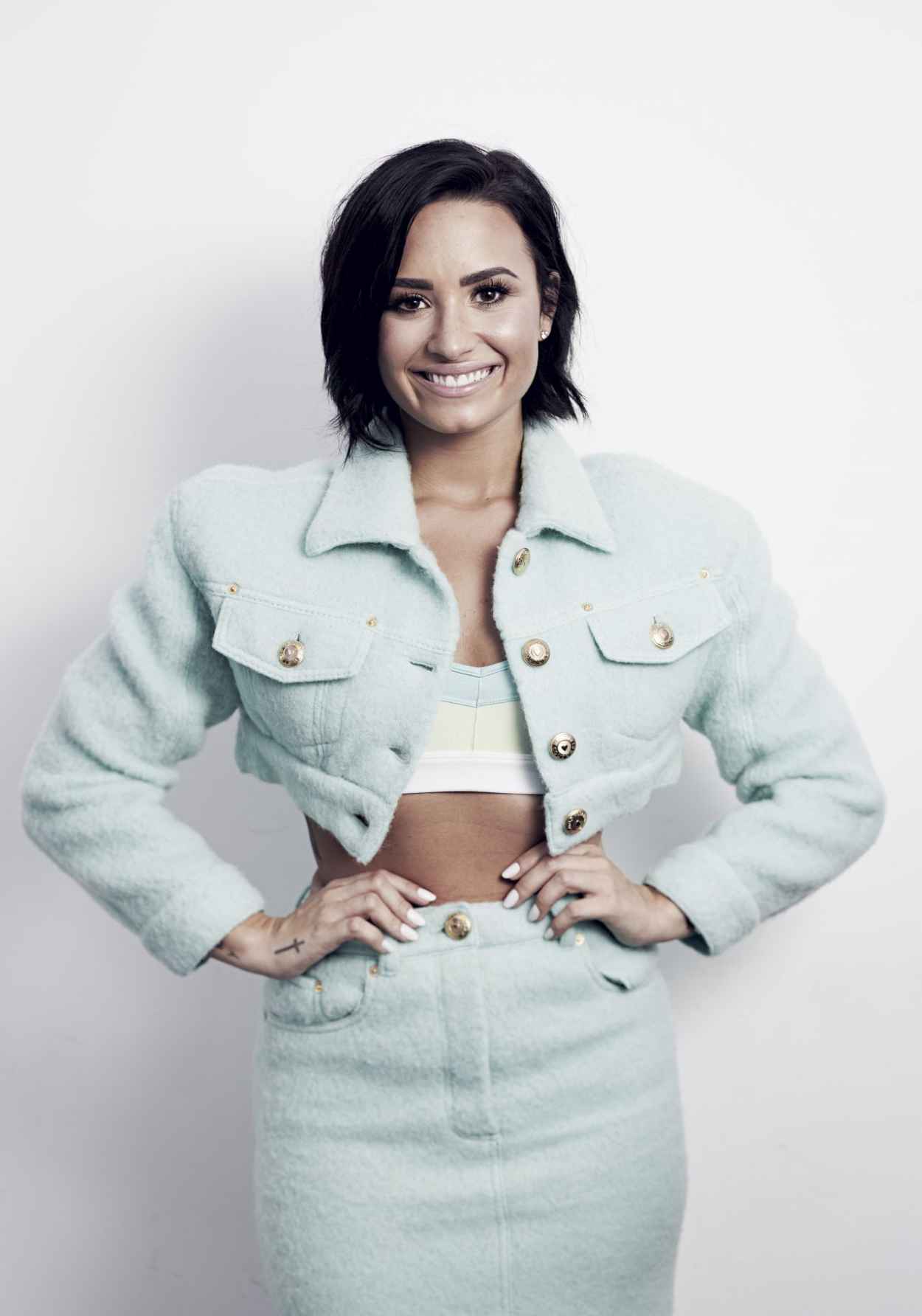 Demi Lovato – Visiting KissFM Studios in London, September 2015