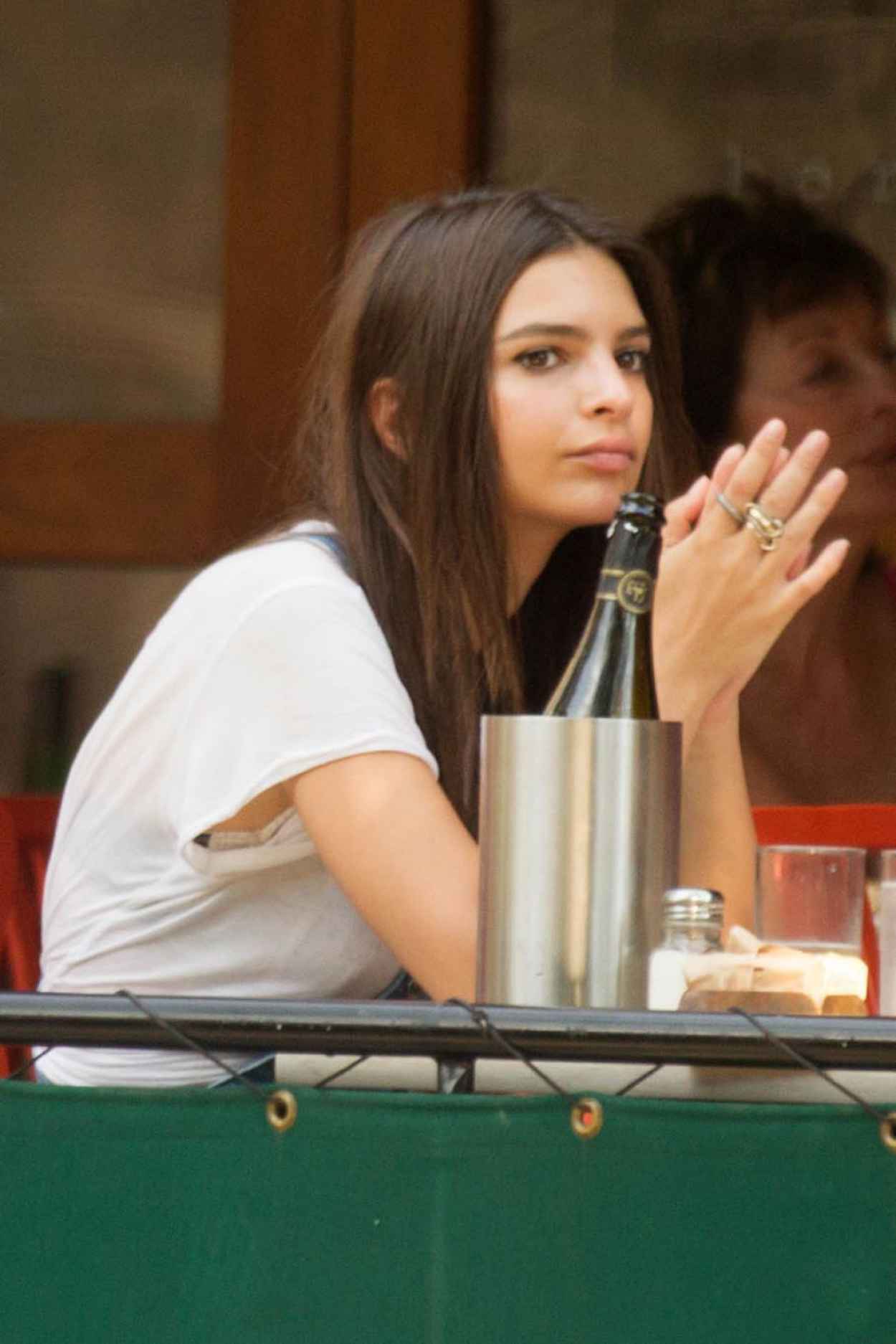 Emily Ratajkowski Having a Lunch at Bar Pitti in New York City, August