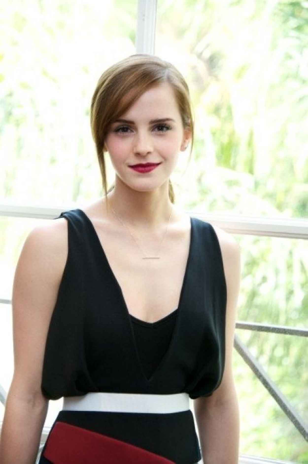 Emma Watson at Noah Photocall - Four Seasons Hotel in Los Angeles, March 2015-4