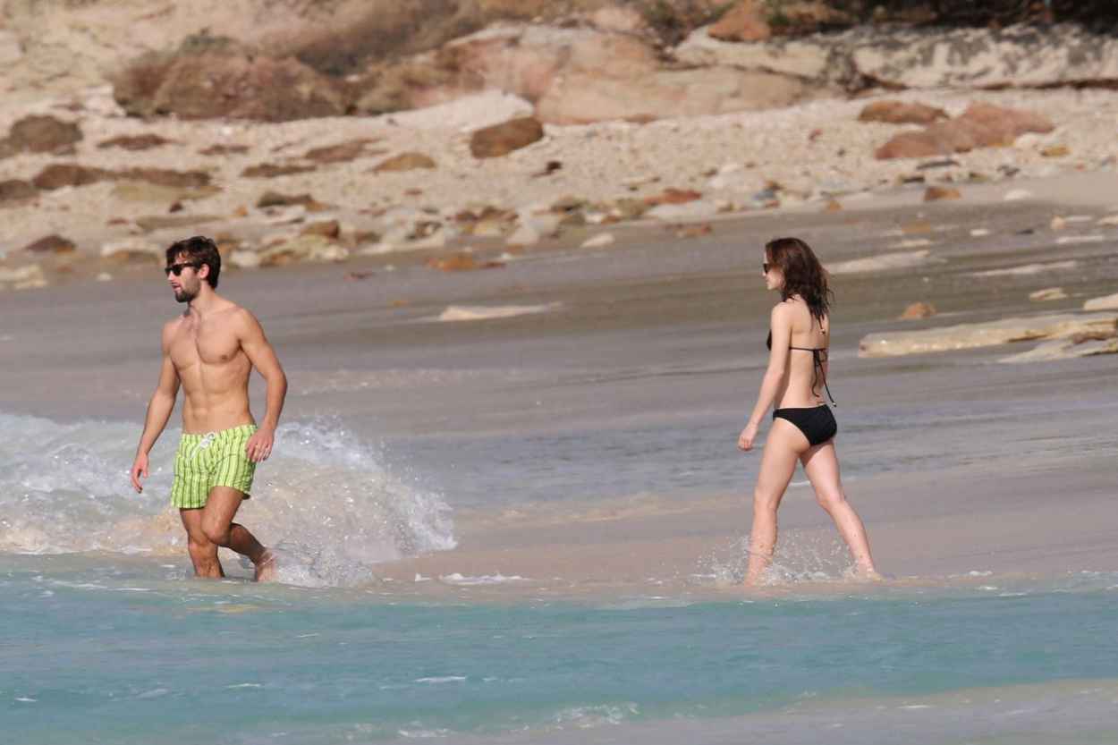 Emma Watson in a Bikini - with New Boyfriend Matt Janney on a Caribbean Beach. January 2015 (106 Photos!)-2