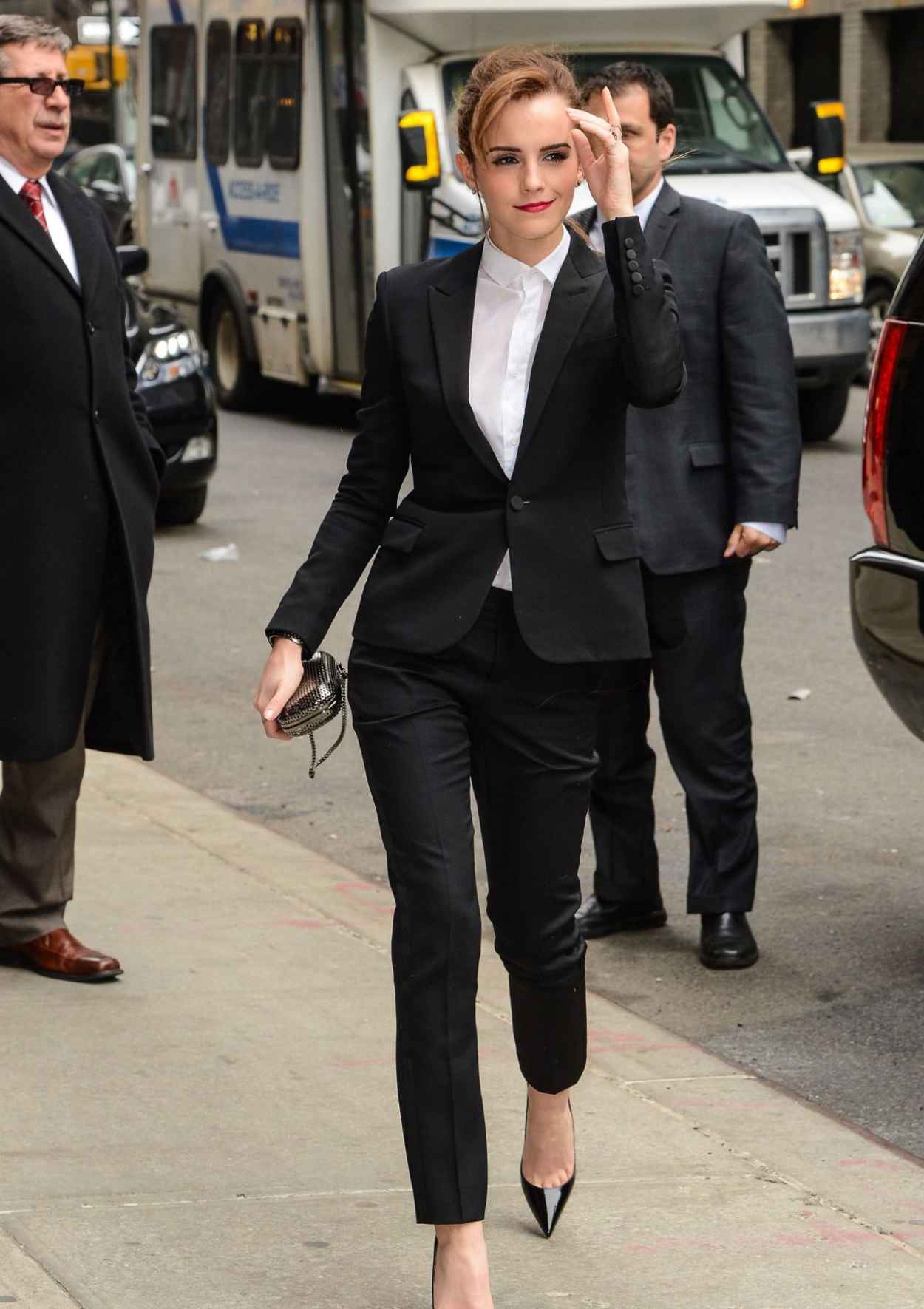 Emma Watson in Fitted Trouser Suit Arriving to the Late Show With David Letterman - March 2015-1