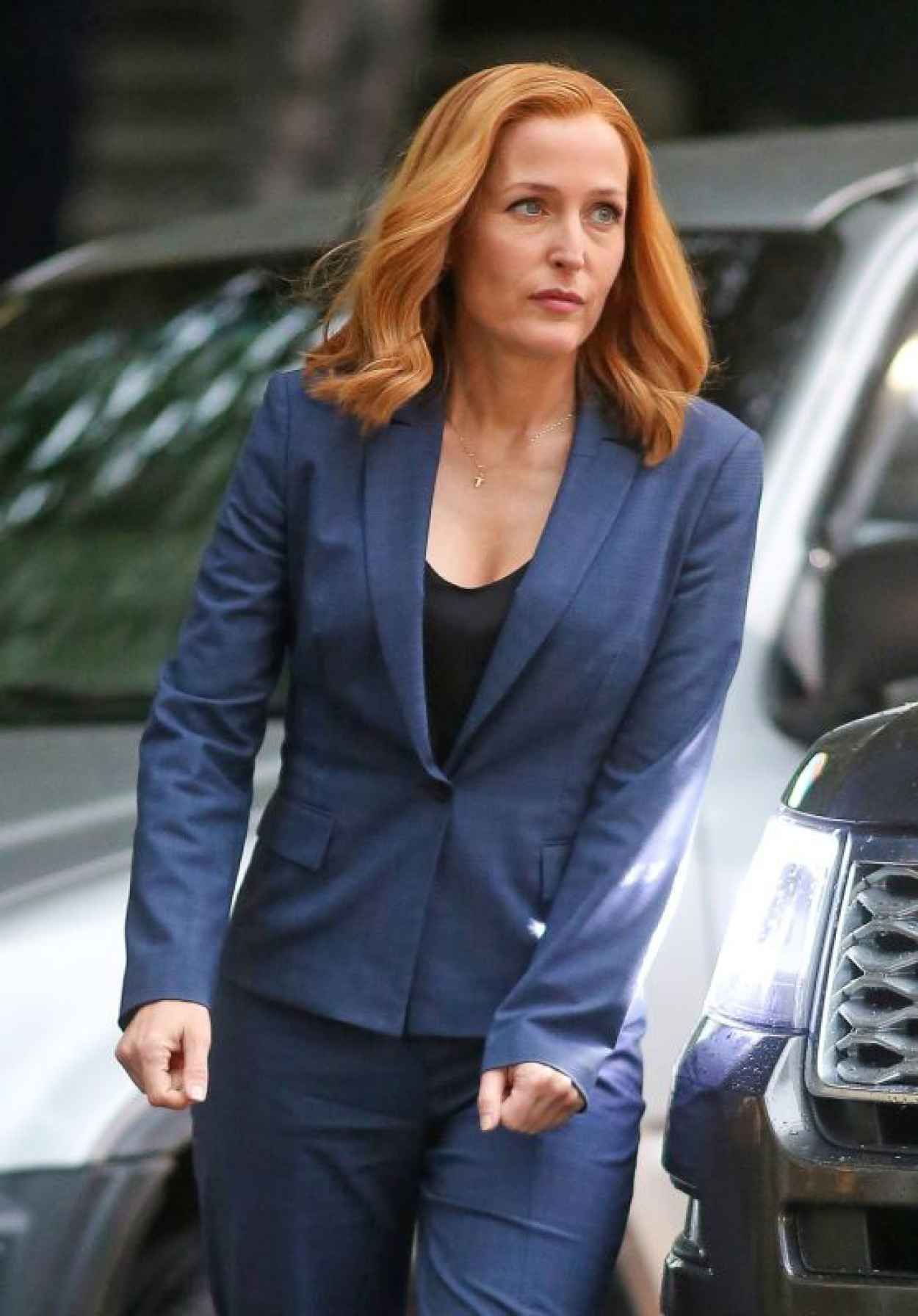 Gillian Anderson On the Set of The X-Files in Vancouver, September 2015-1