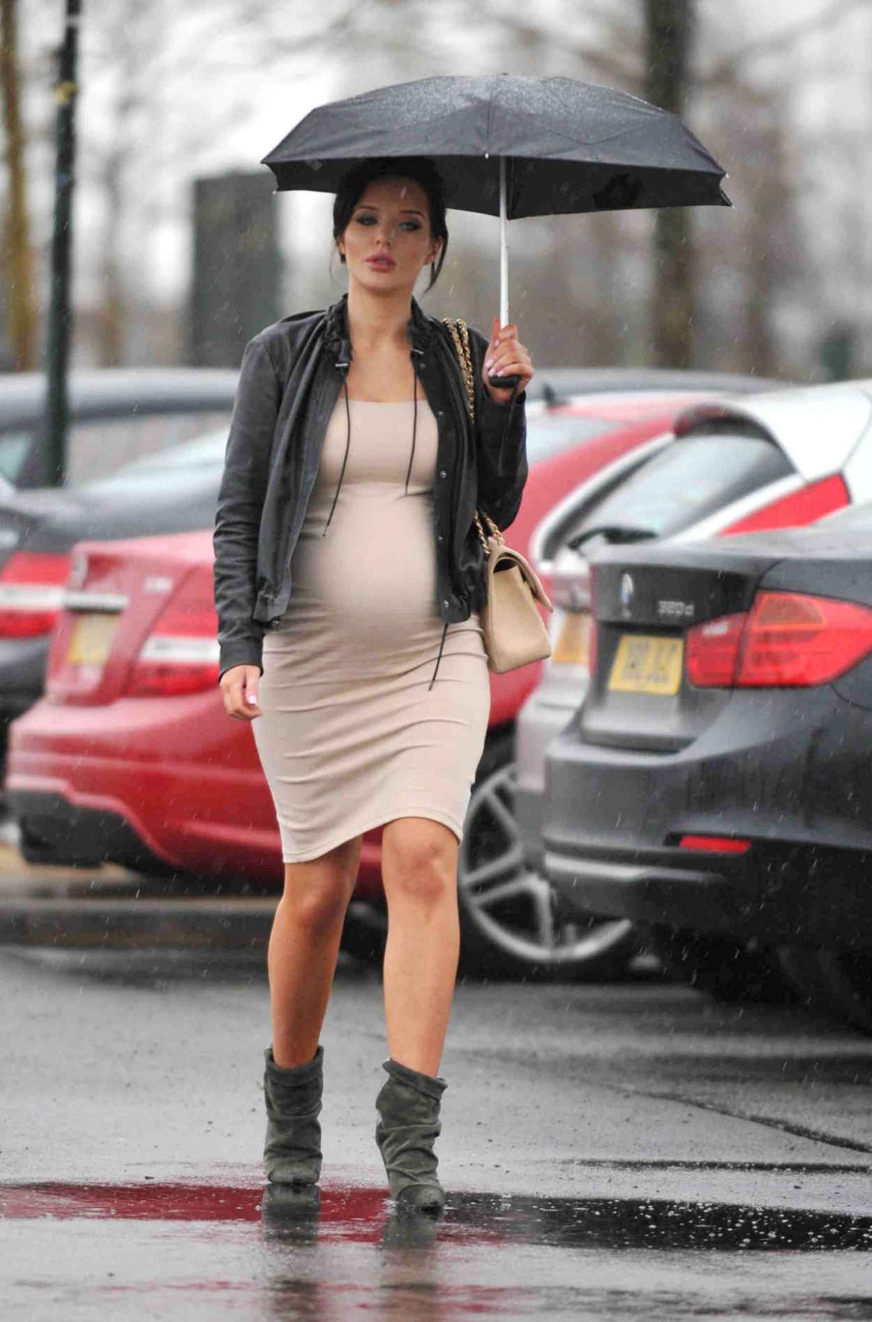 Helen Flanagan - Out in Manchester, March 2015-1