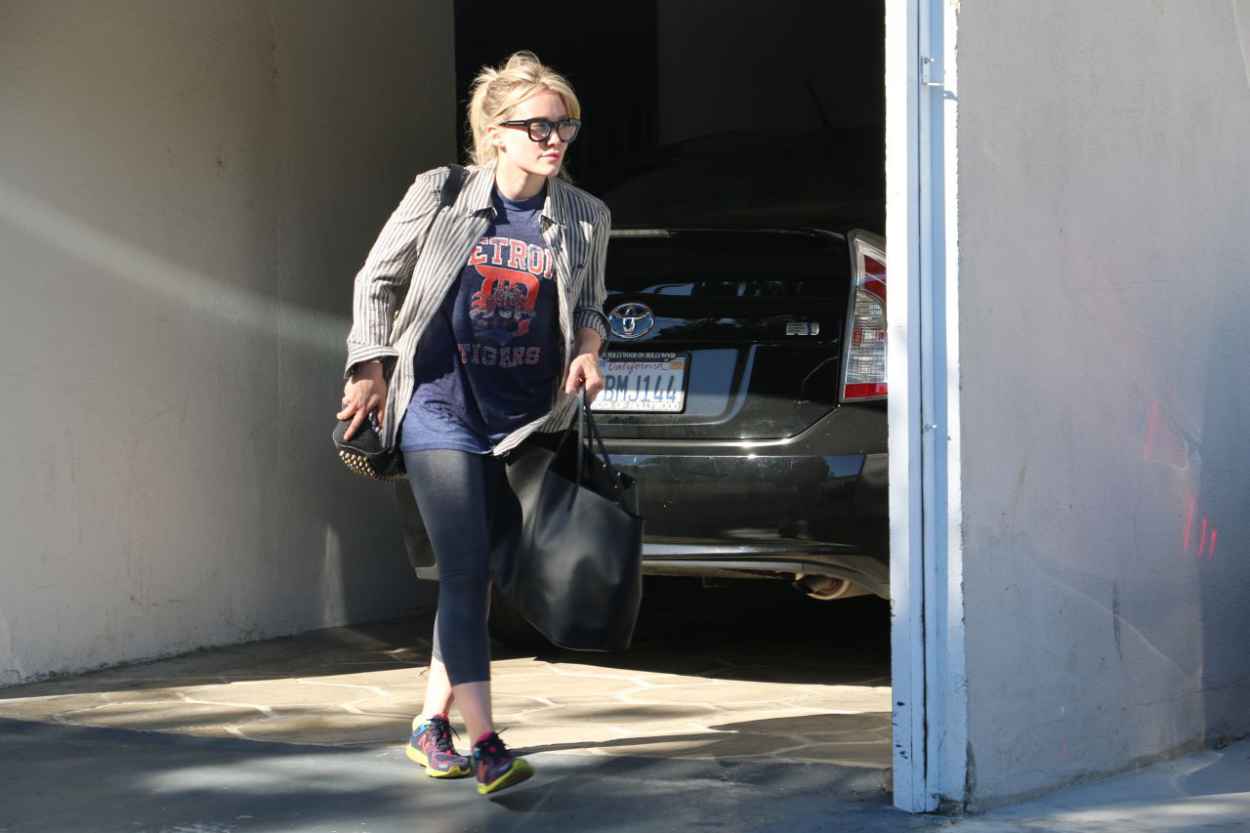 Hilary Duff - Leaving the Gym in Beverly Hills, January 2015-1