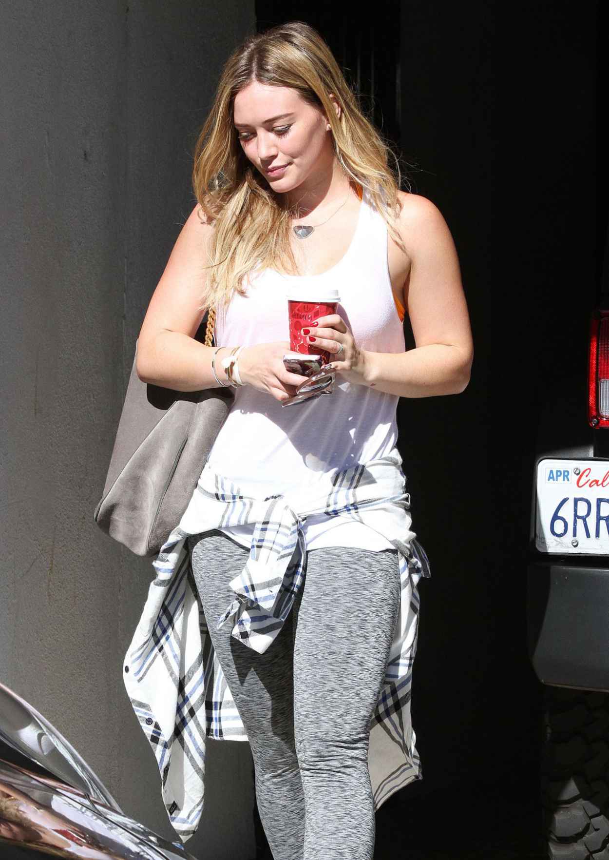 Hilary Duff - Leaving the Gym in Studio City - November 2015-3