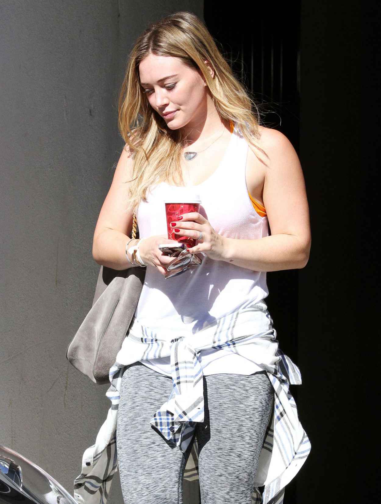 Hilary Duff - Leaving the Gym in Studio City - November 2015-4