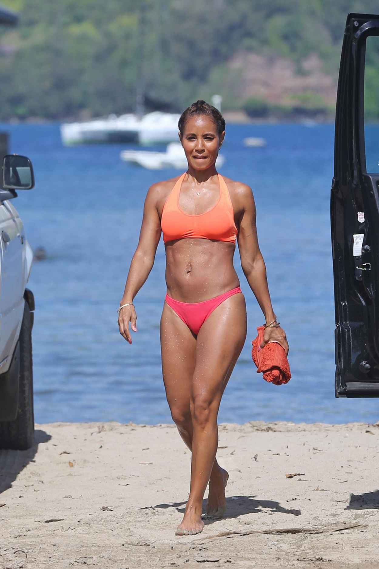 Jada Pinkett Smith Bikini Candids On Vacation In Hawaii July 2015