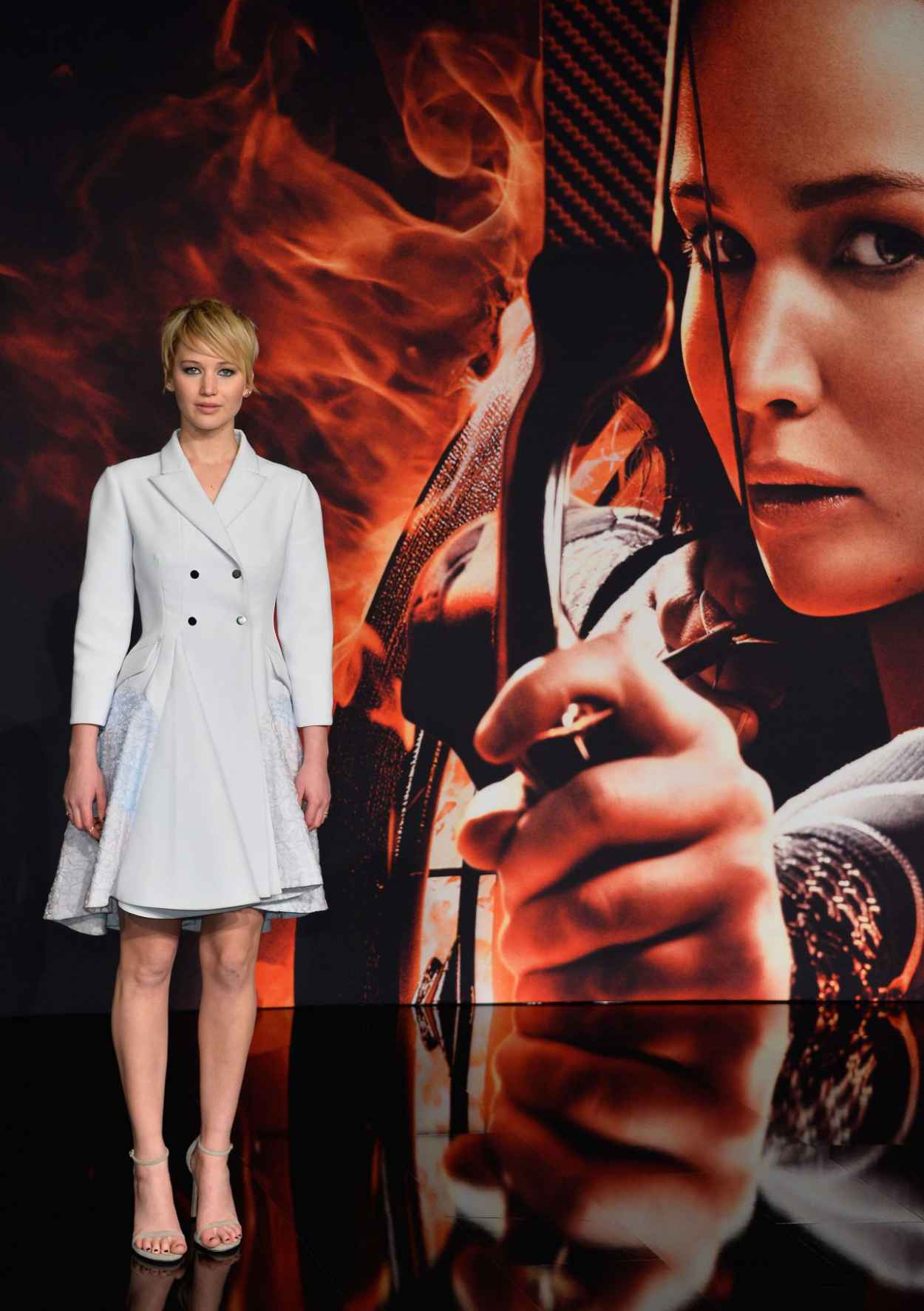 Jennifer Lawrence Red Carpet Photos - THE HUNGER GAMES: CATCHING FIRE Premiere in Berlin-4