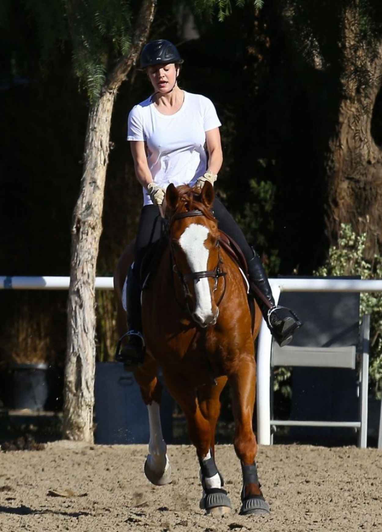 Kaley Cuoco – Horseback Riding in Moorpark – January 2015 – celebsla.com