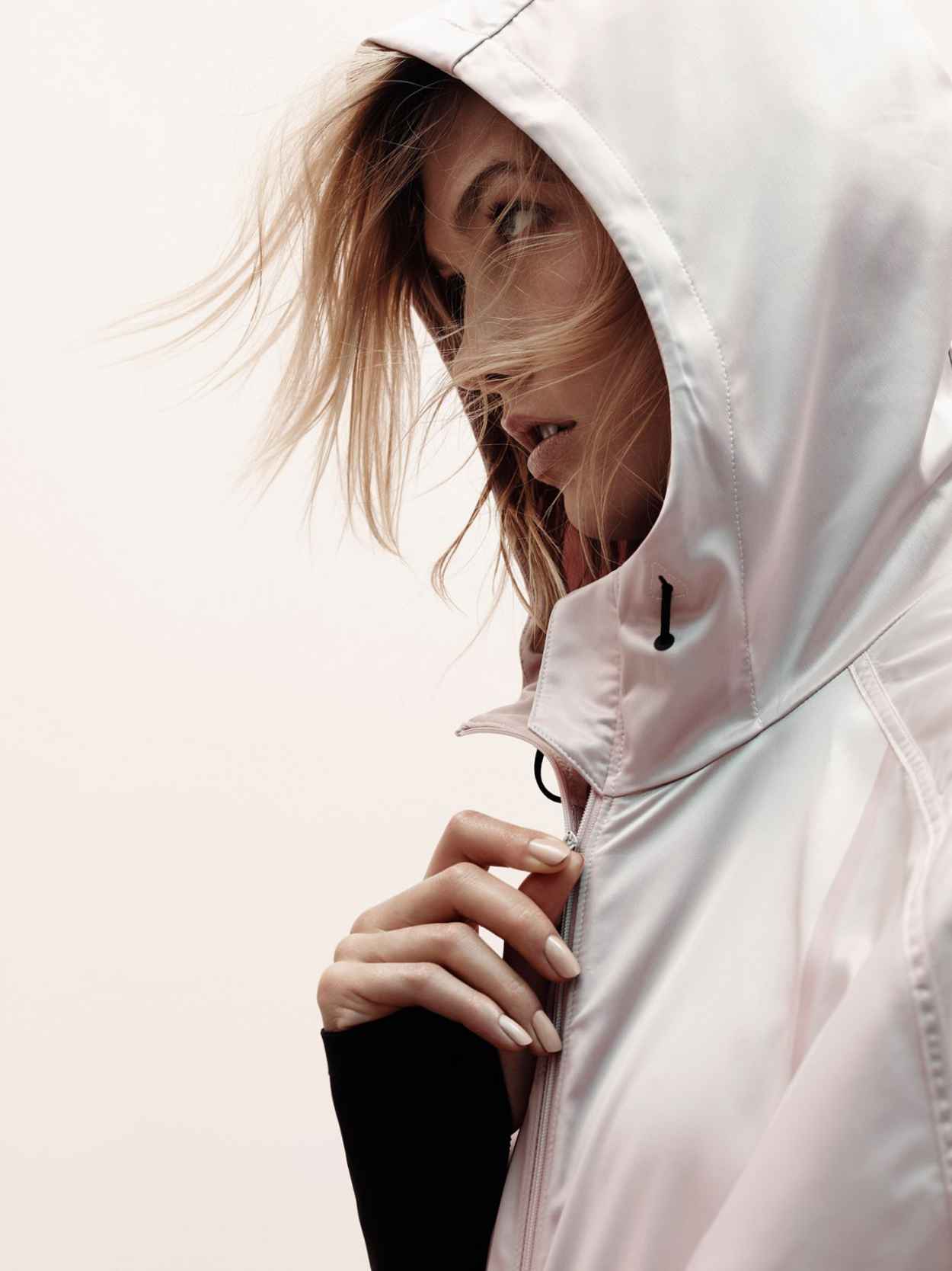 Karlie Kloss – Nike Women Spring/Summer 2015 Collection Photoshoot ...