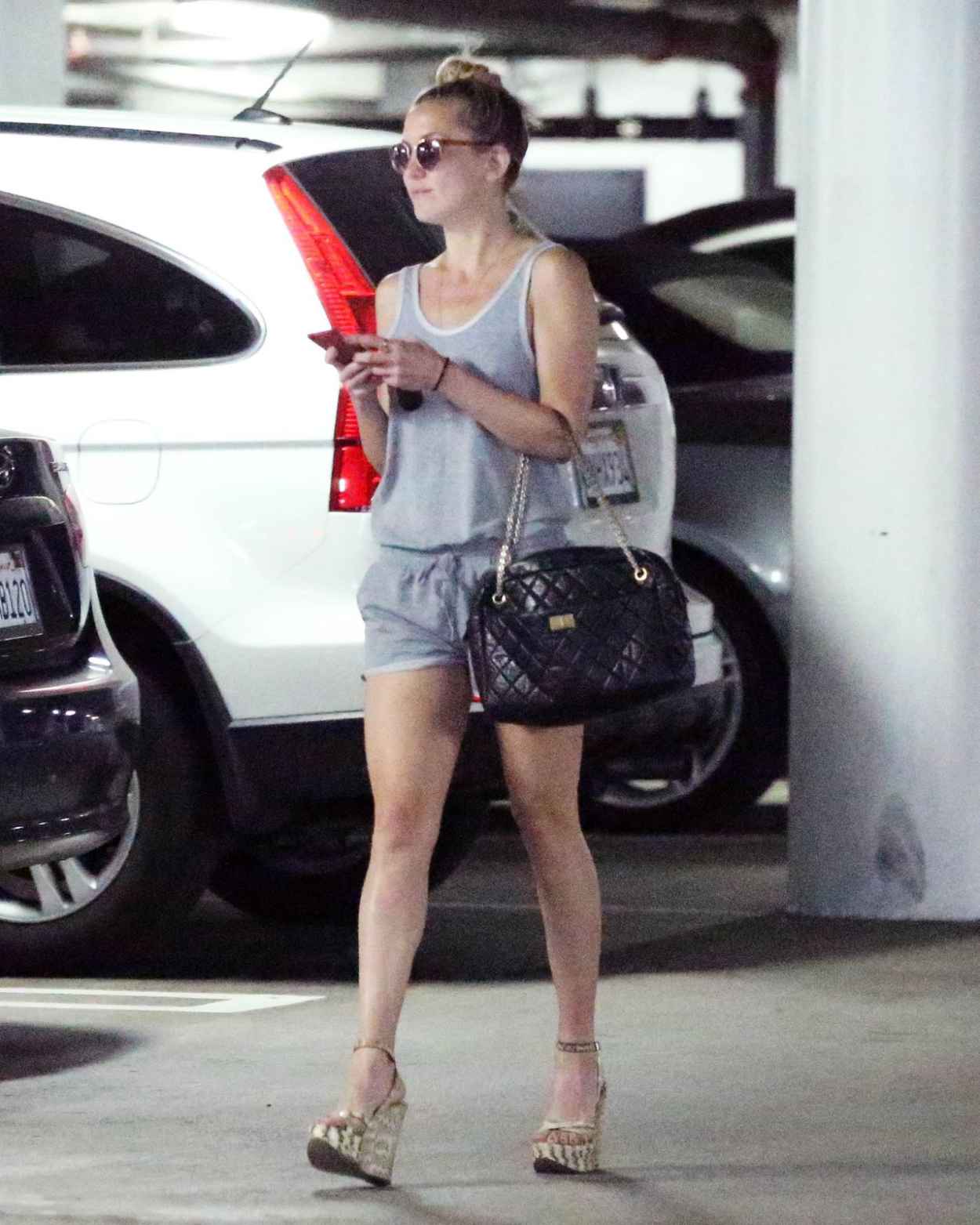 Kate Hudson Leggy in Shorts – Leaving a Medical Building in Beverly