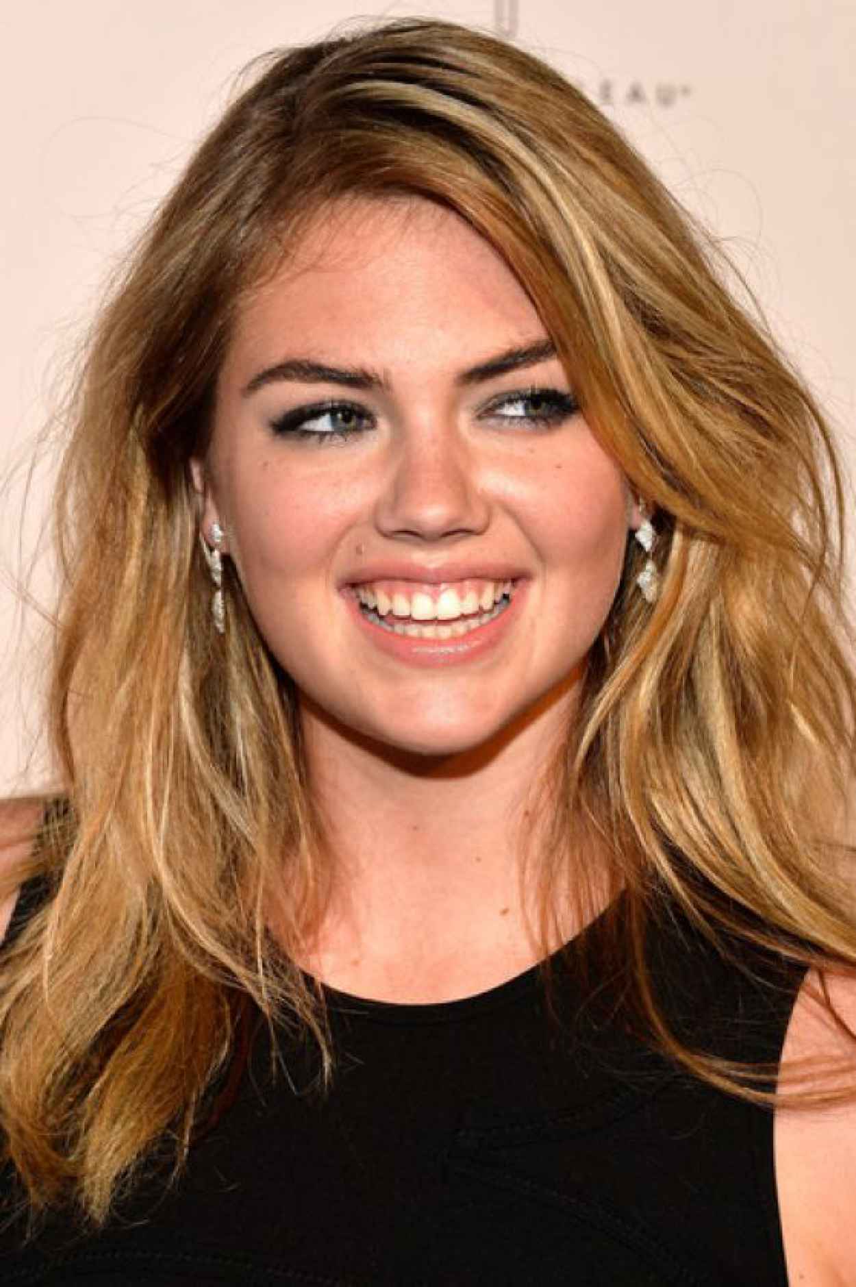 Kate Upton – SI Swimsuit At LIV Nightclub Fontainebleau Miami Beach