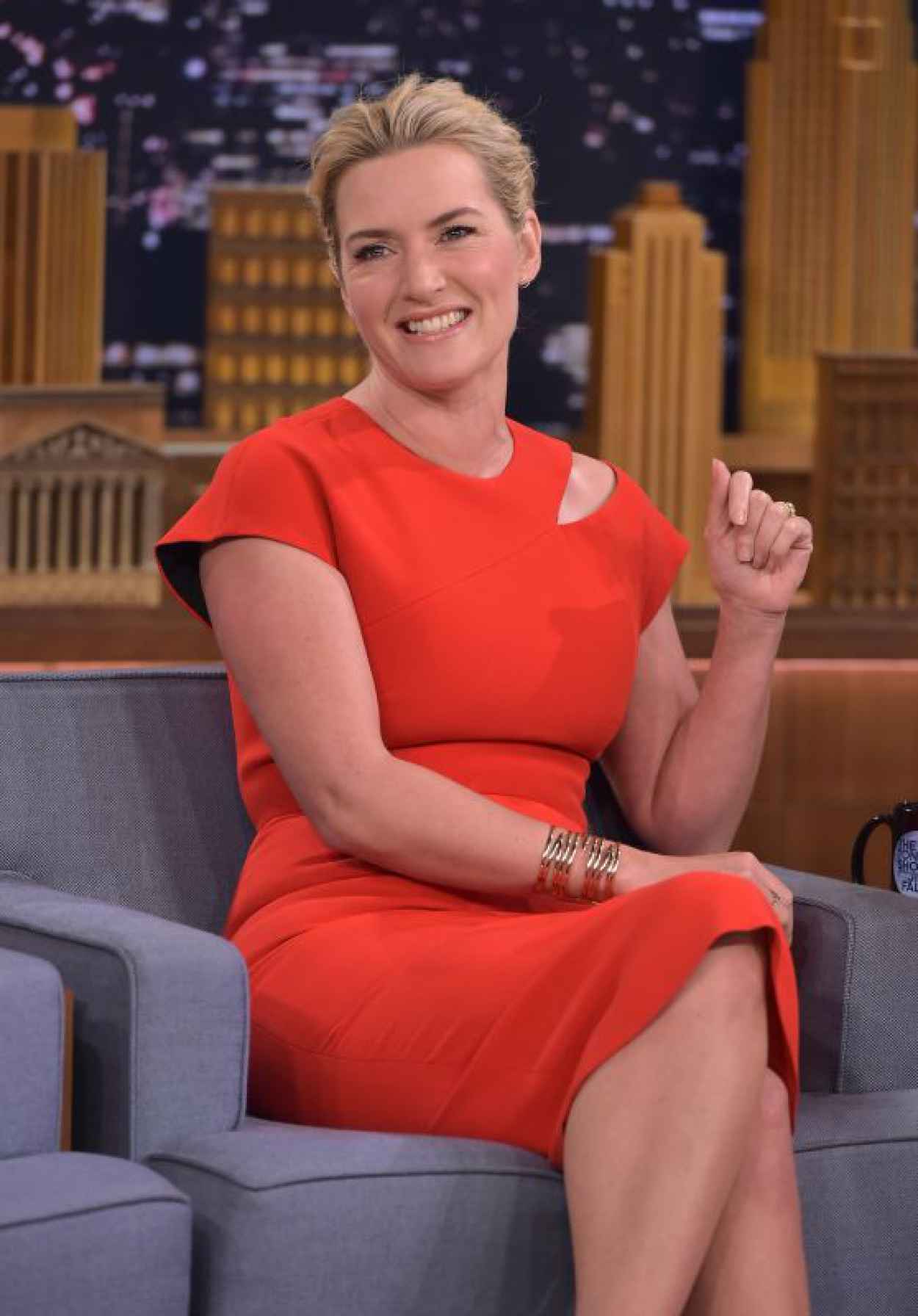 Kate Winslet - The Tonight Show With Jimmy Fallon, October 2015-1