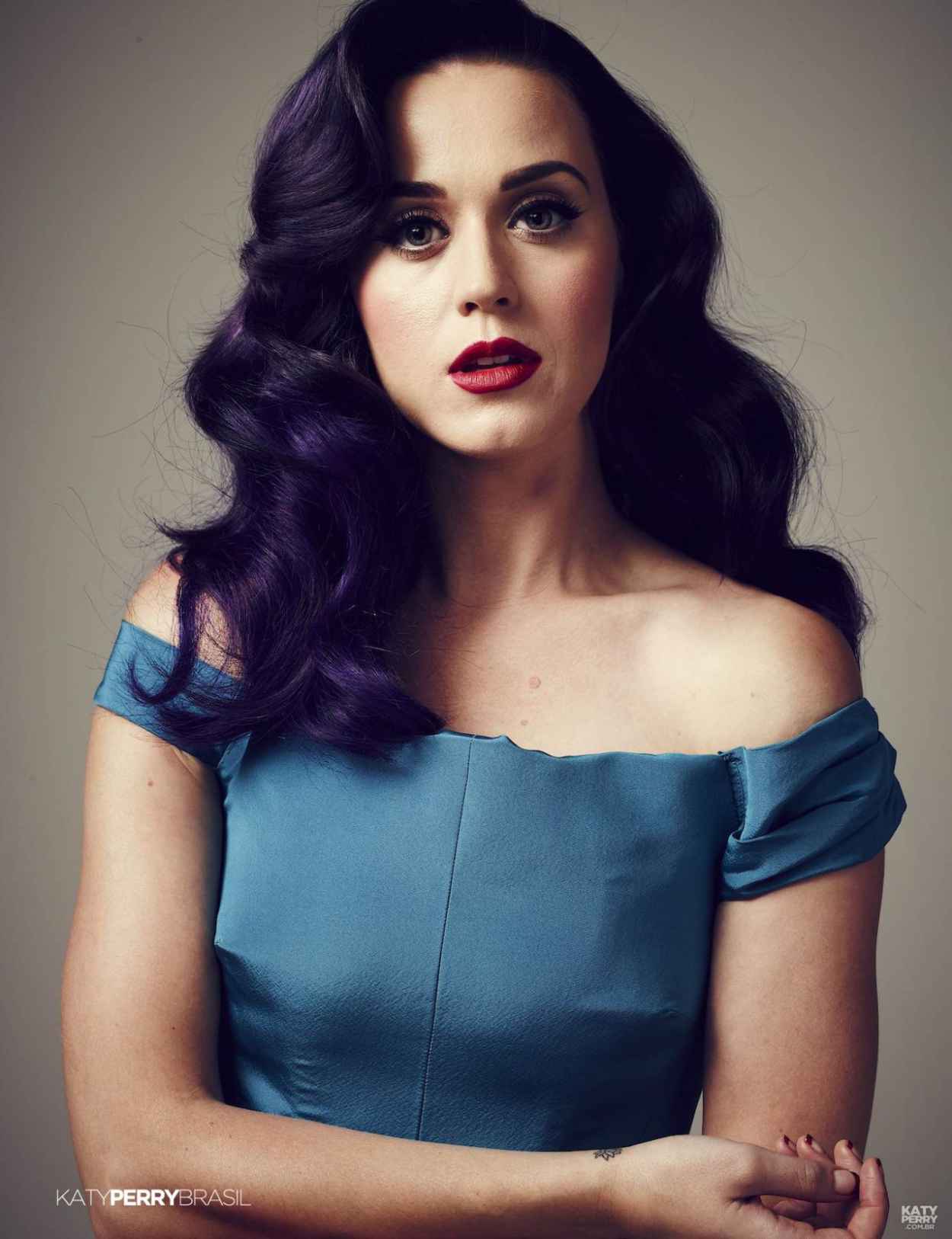 Katy Perry Photoshoot for THR (+58) – celebsla.com