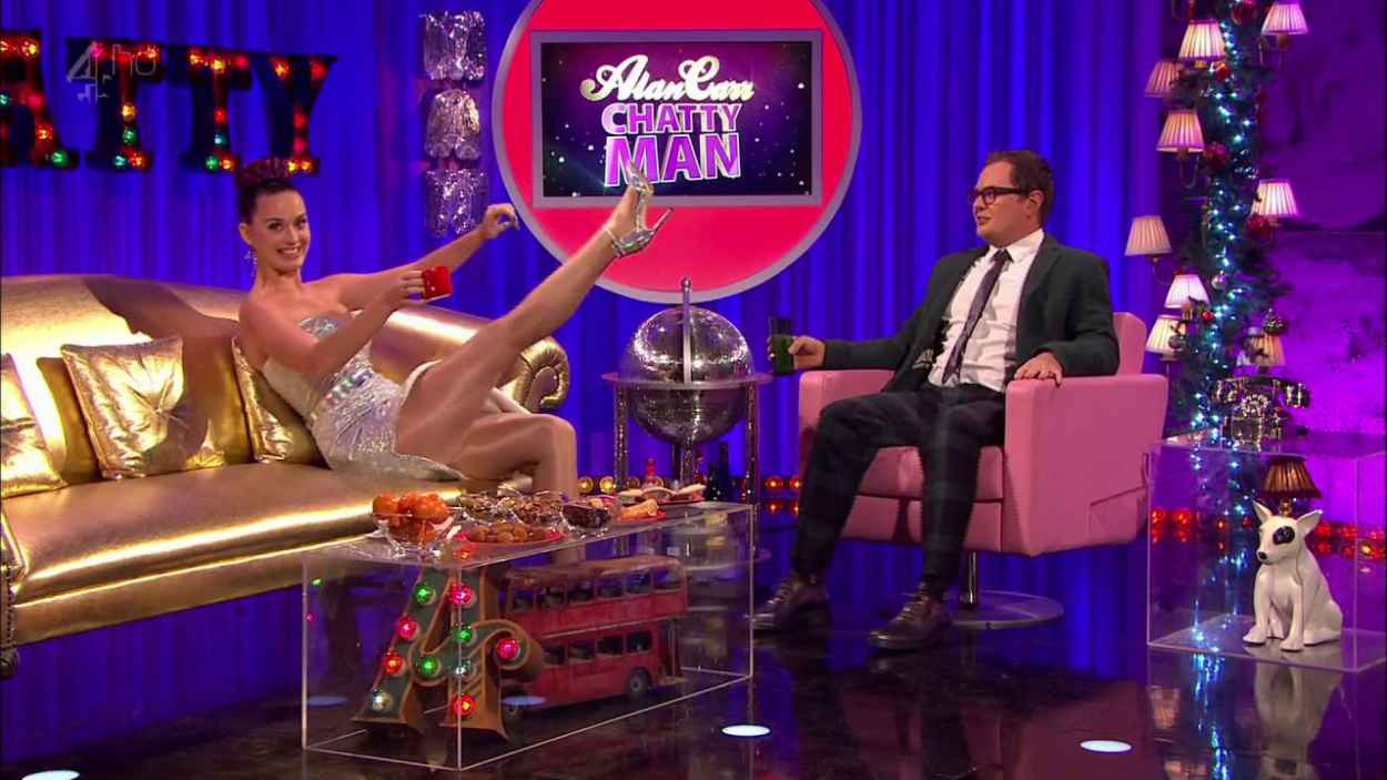 Katy Perry Shows Legs On The Alan Carr Chatty Man Show - December 2015-5
