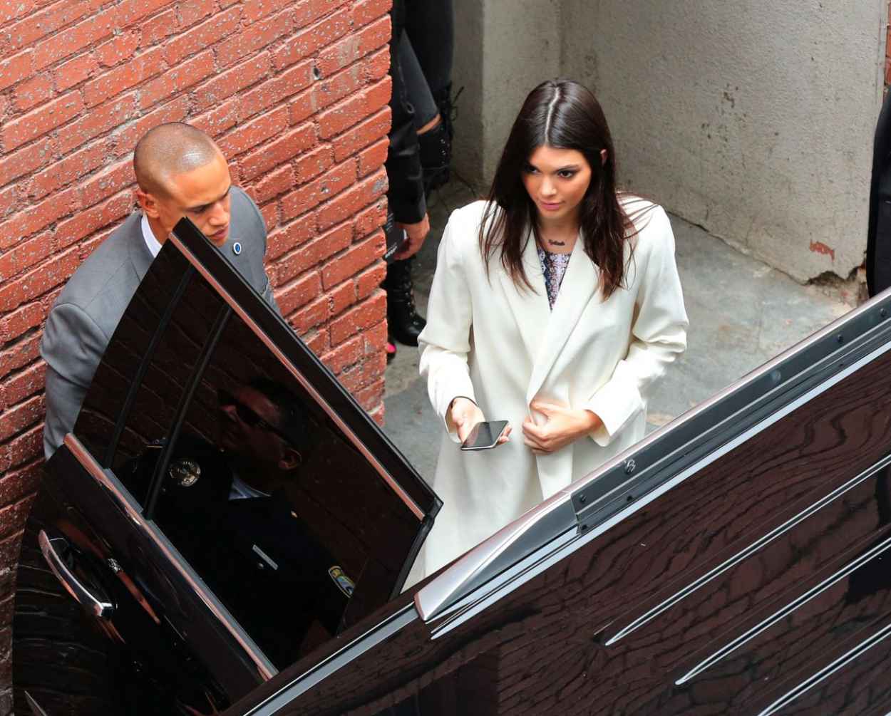 Kendall Jenner Leaving PacSun Store in Santa Monica, May 2015