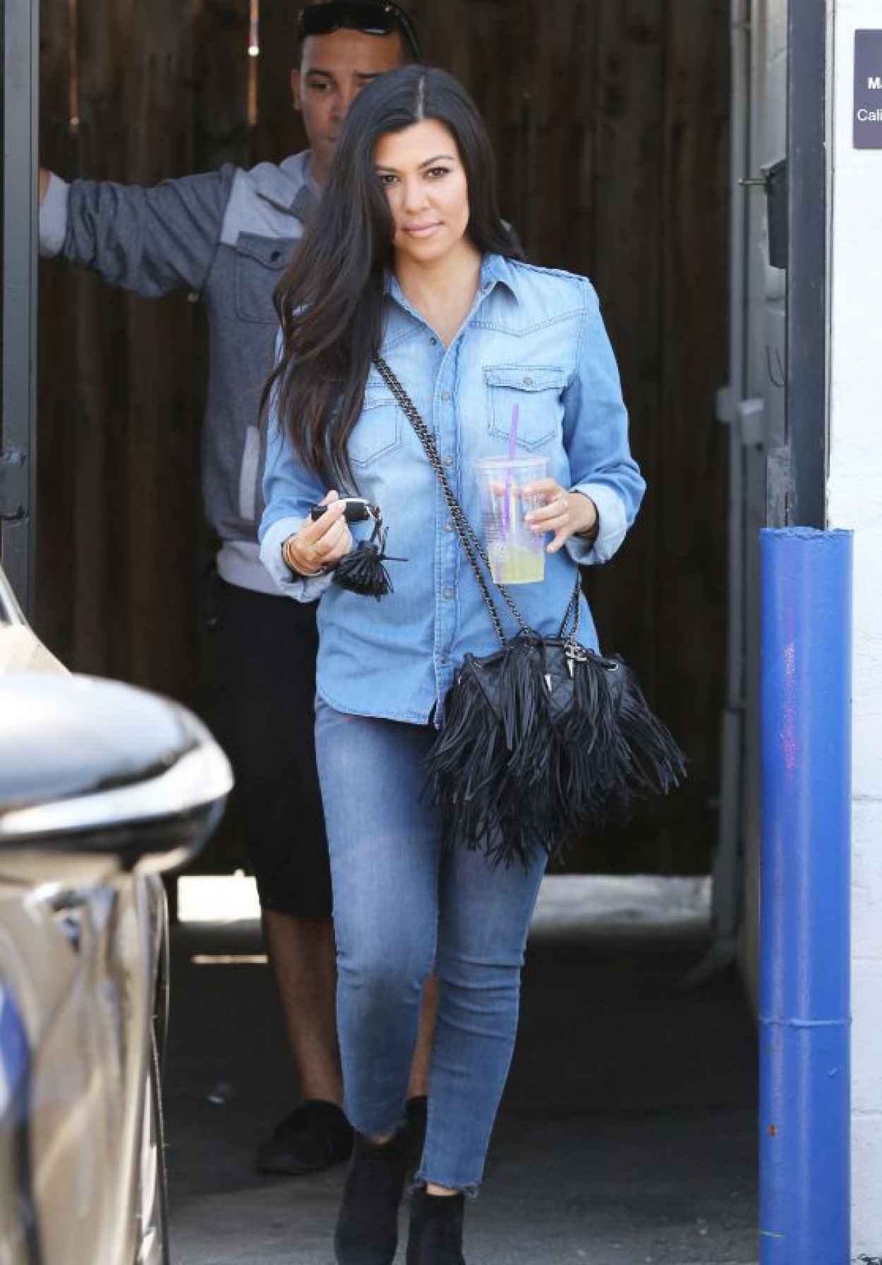 Kourtney Kardashian in Jeans – Out in LA, April 2015 – celebsla.com
