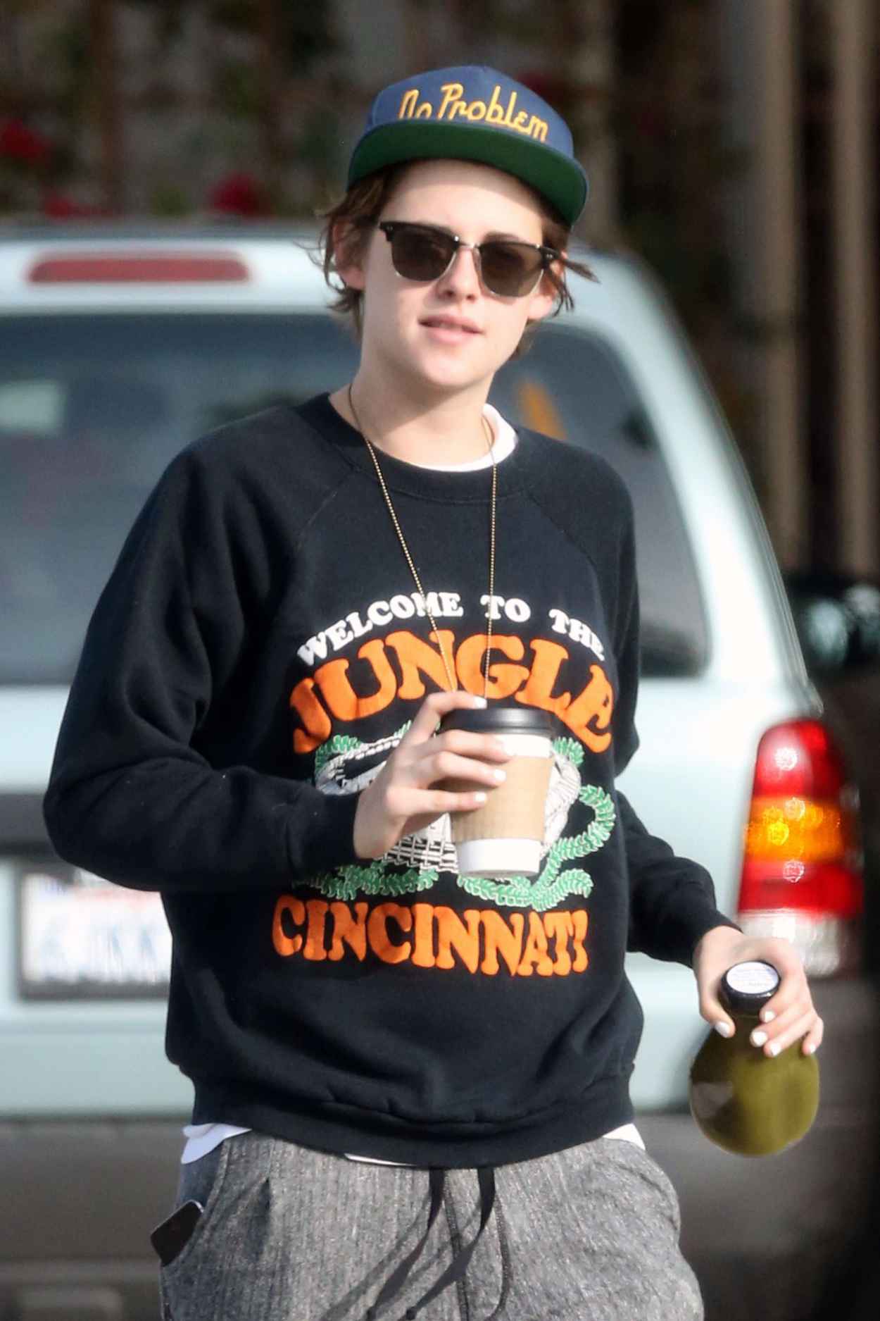 Kristen Stewart – Out With Alicia in Los Angeles, Jan. 2015 – celebsla.com