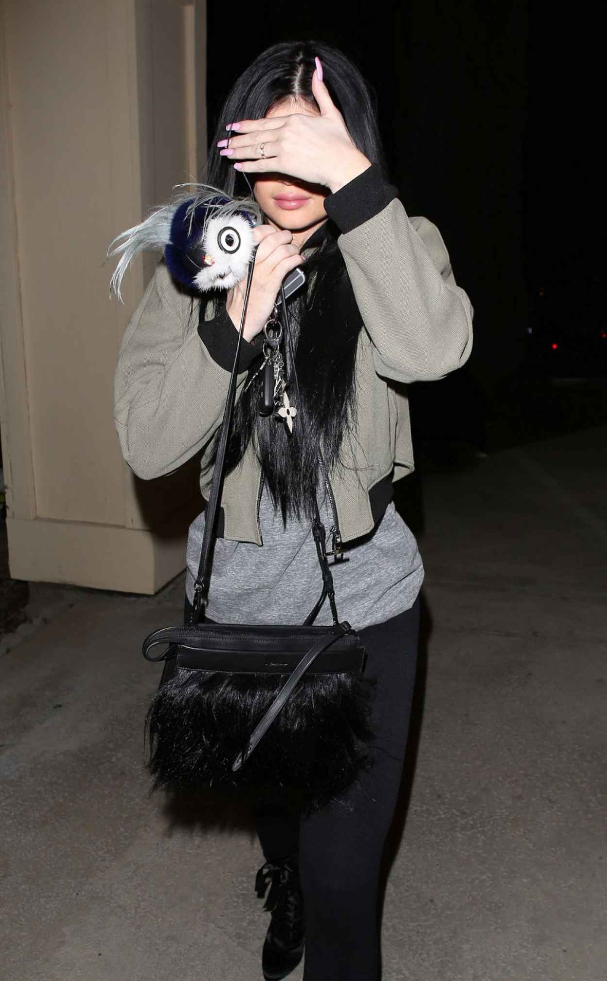 Kylie Jenner in Tight Leggings – Out at Sugarfish in Los Angeles, Feb