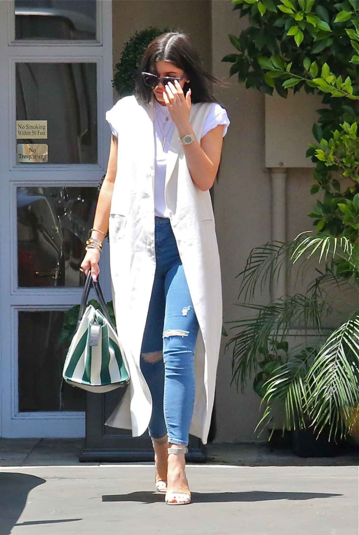 Kylie Jenner Leaving a Doctors Office in Beverly Hills, June 2015