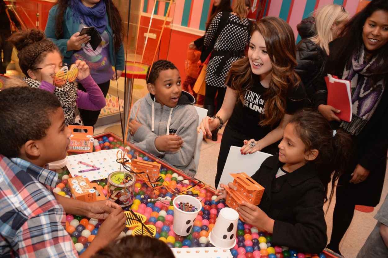 Laura Marano - 63rd Trick-or-Treat for UNICEF Campaign-5