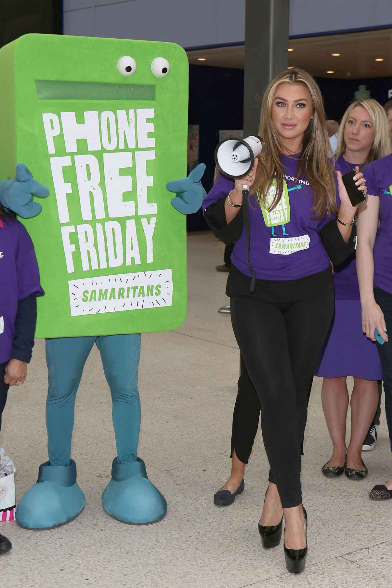 Lauren Goodger – Launches Samaritans New Fundraising Day in London