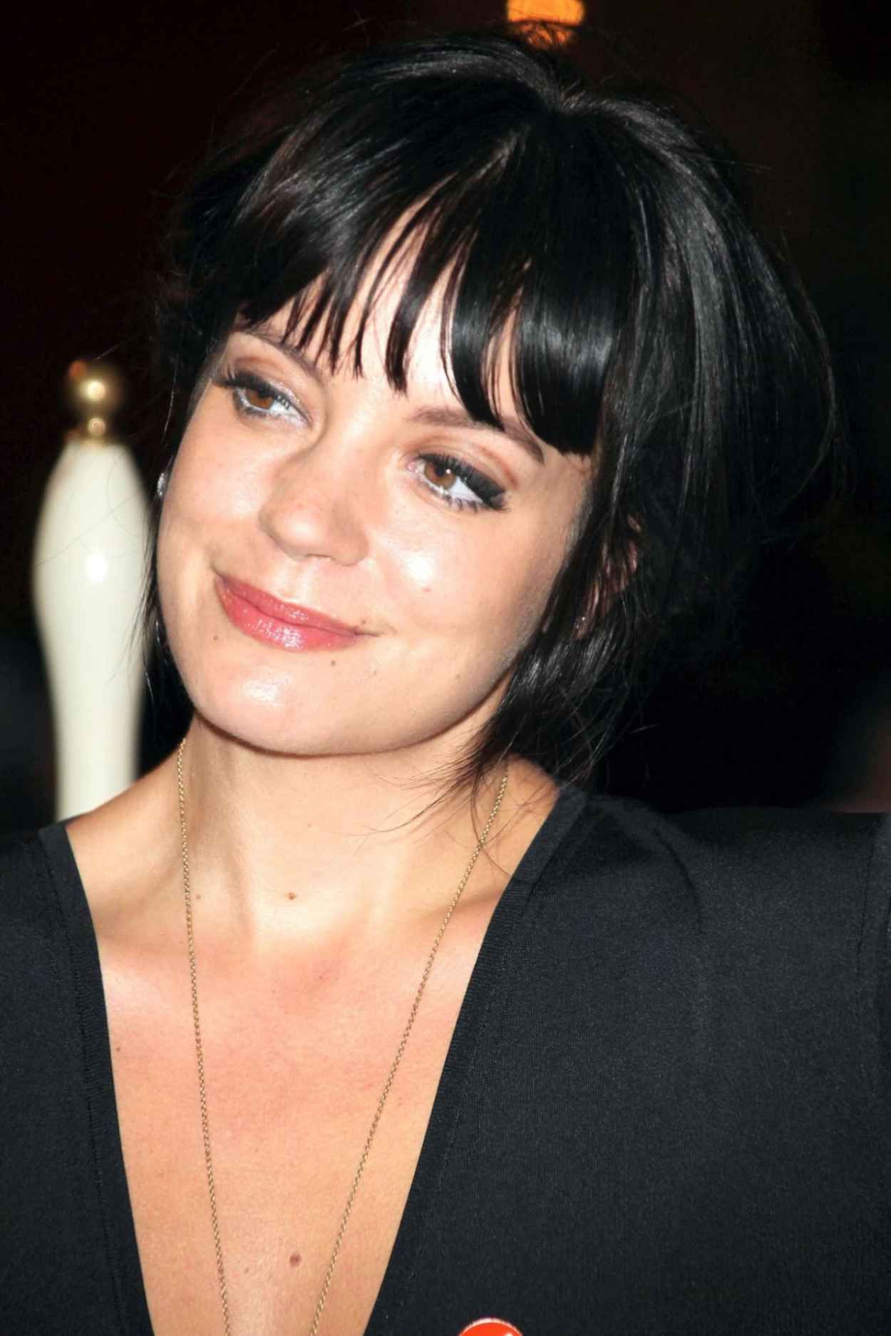 Lily Allen Wearing Roland Mouret Dress at the Ultimate Pub Quiz in