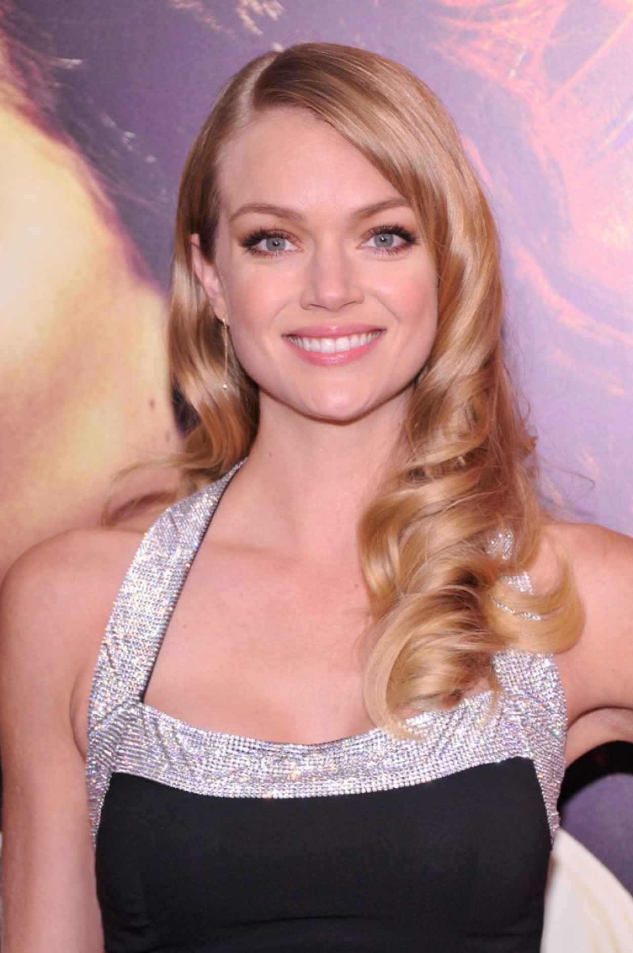 Lindsay Ellingson on Red Carpet - THE HUNGER GAMES: CATCHING FIRE Premiere in Los Angeles-1