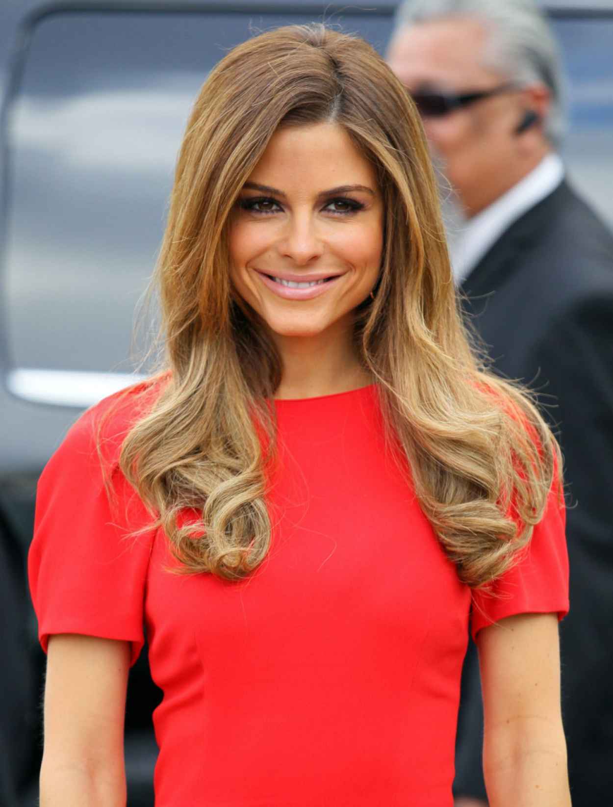 Maria Menounos - On the set of Extra in Los Angeles - November 2015-1