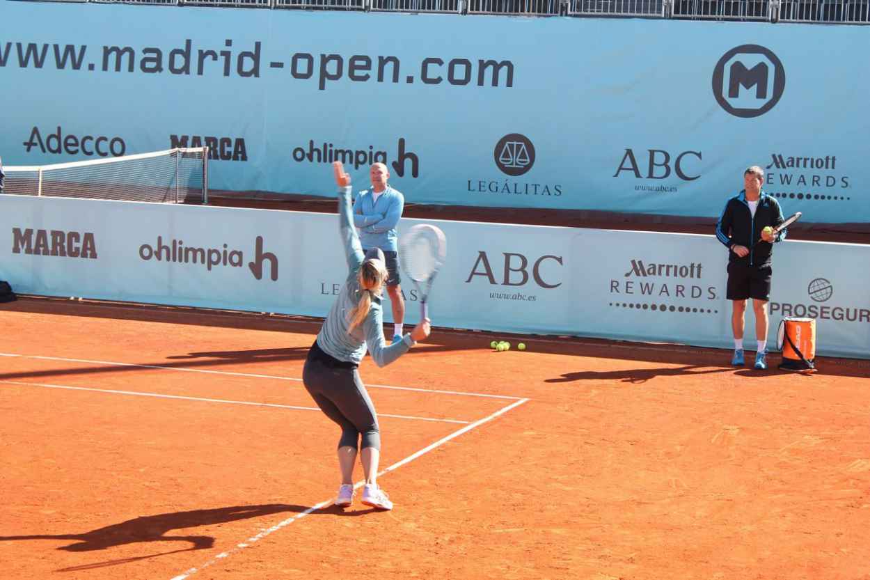 Maria Sharapova – Madrid Open 2015 Practice – celebsla.com