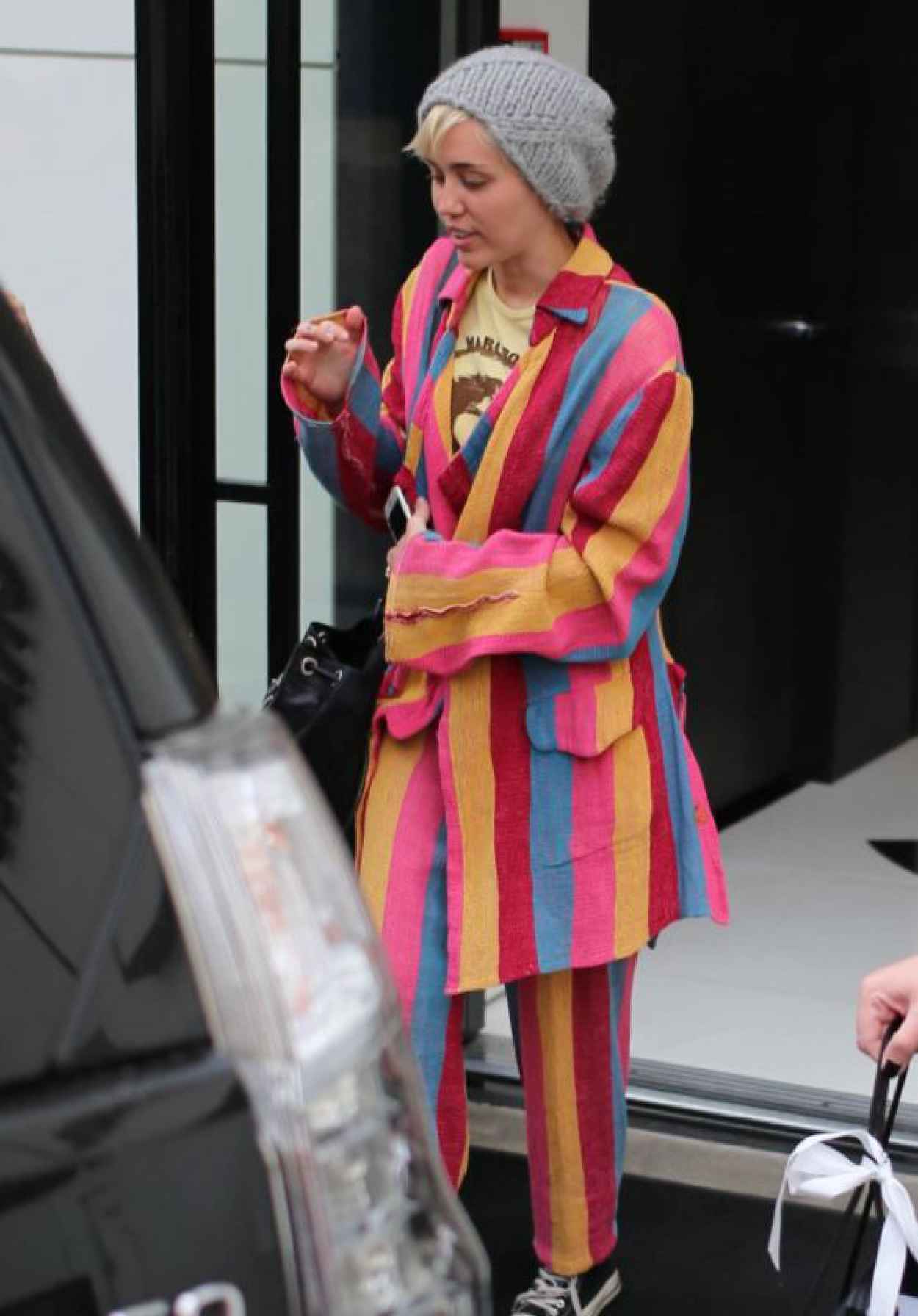 Miley Cyrus – Shopping in Beverly Hills, April 2015 – celebsla.com