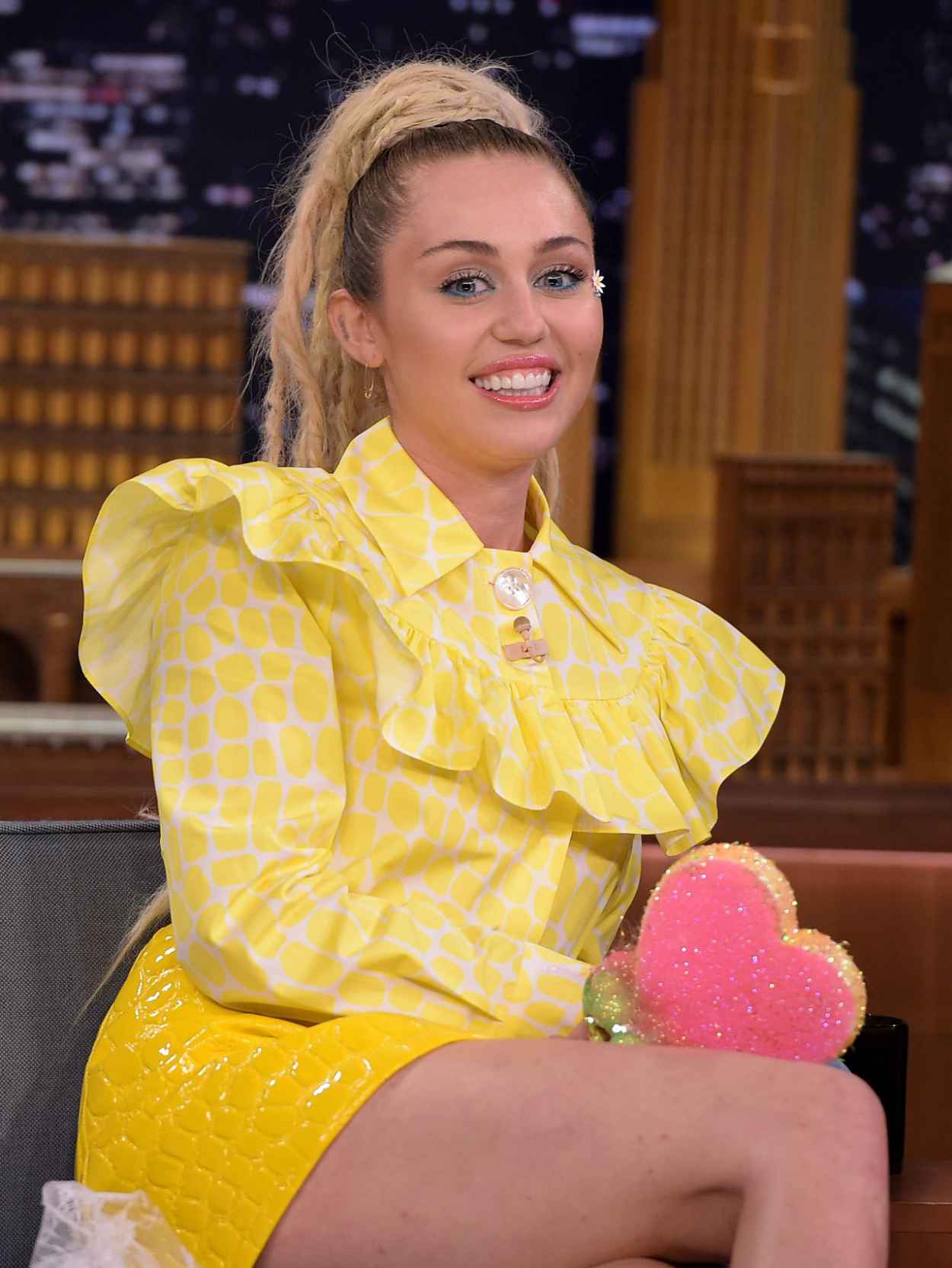 Miley Cyrus – The Tonight Show Starring Jimmy Fallon in New York City