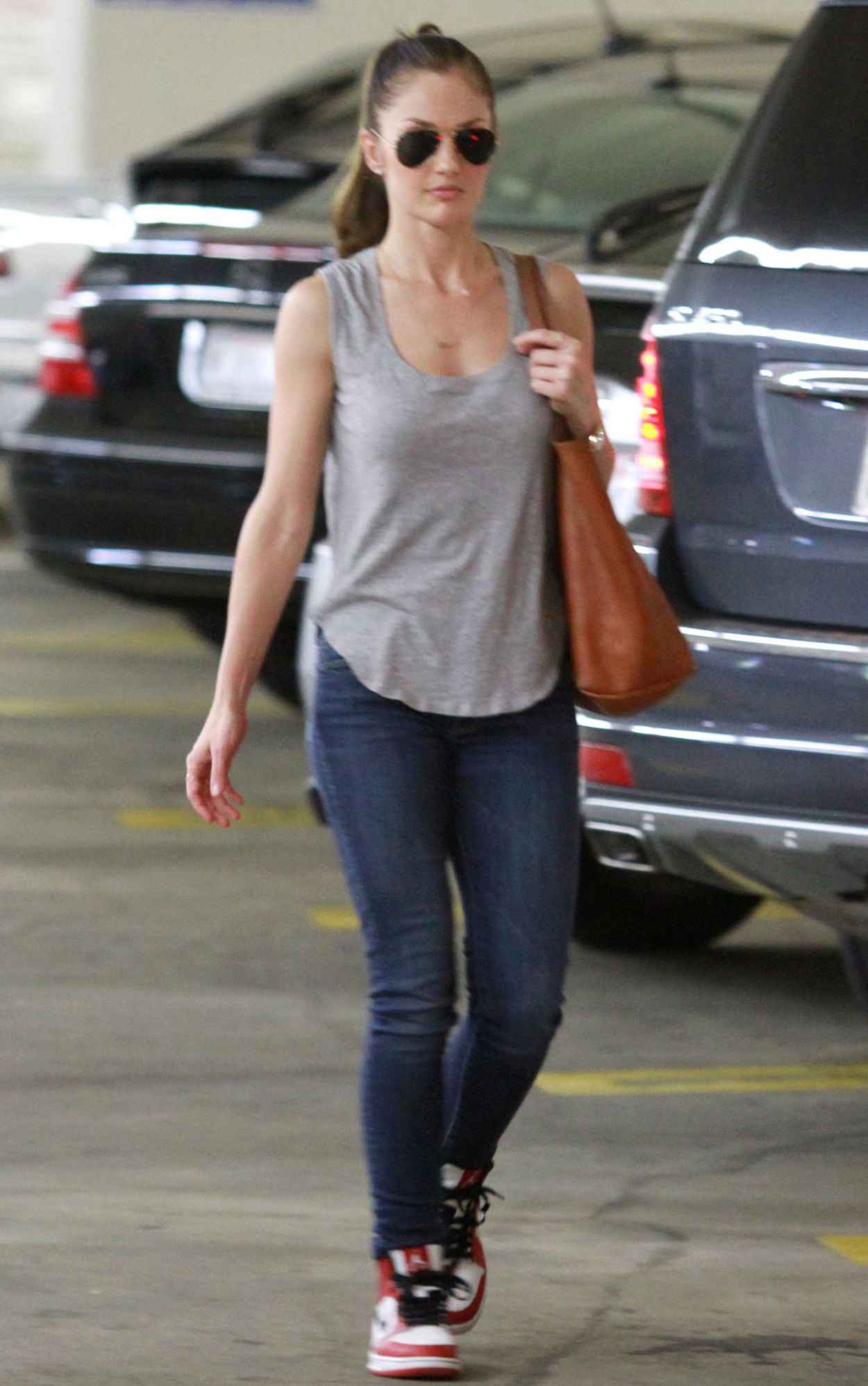 Minka Kelly - Grocery Shopping at Whole Foods in West Hollywood-3