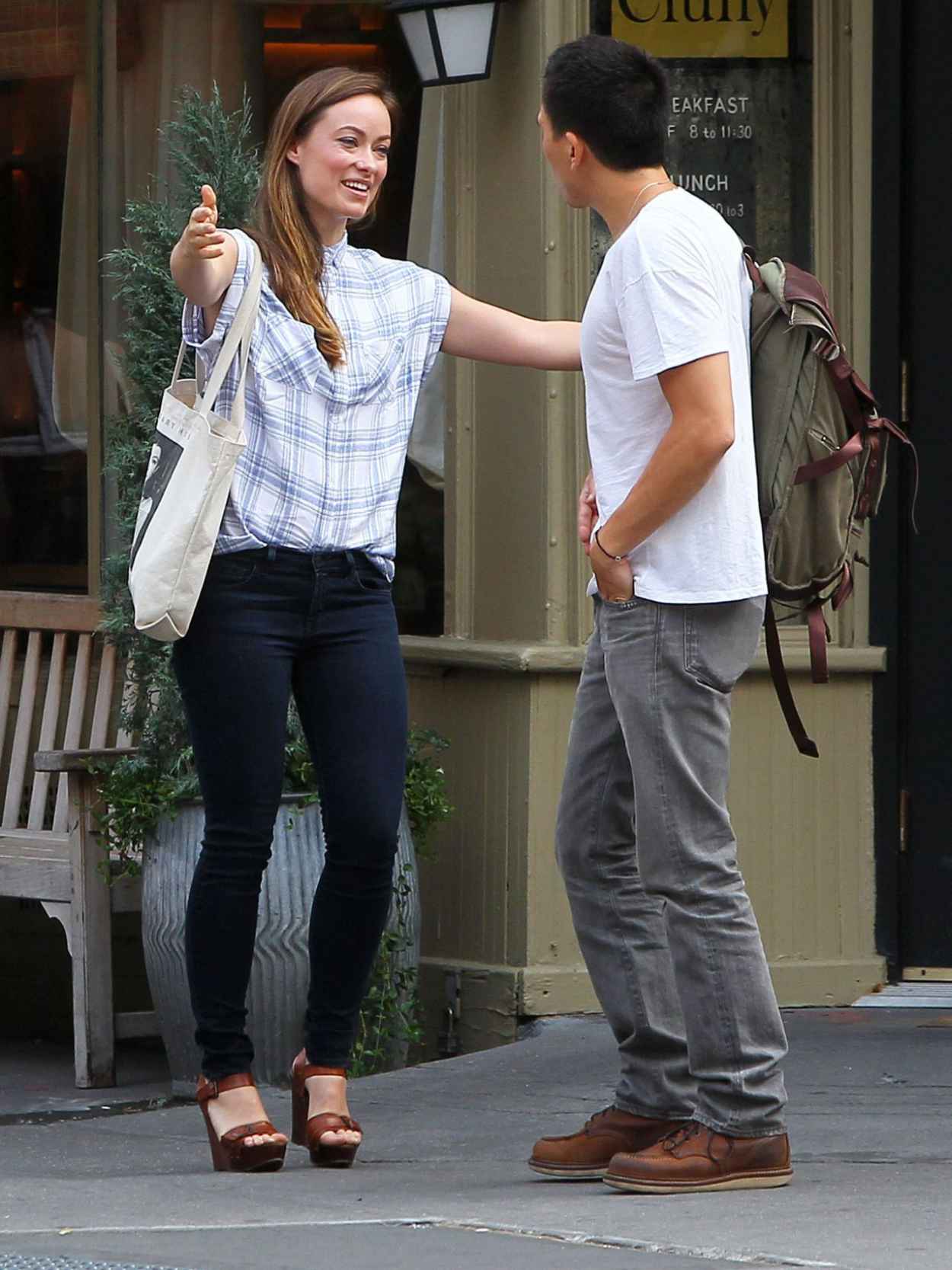 olivia wilde casual style