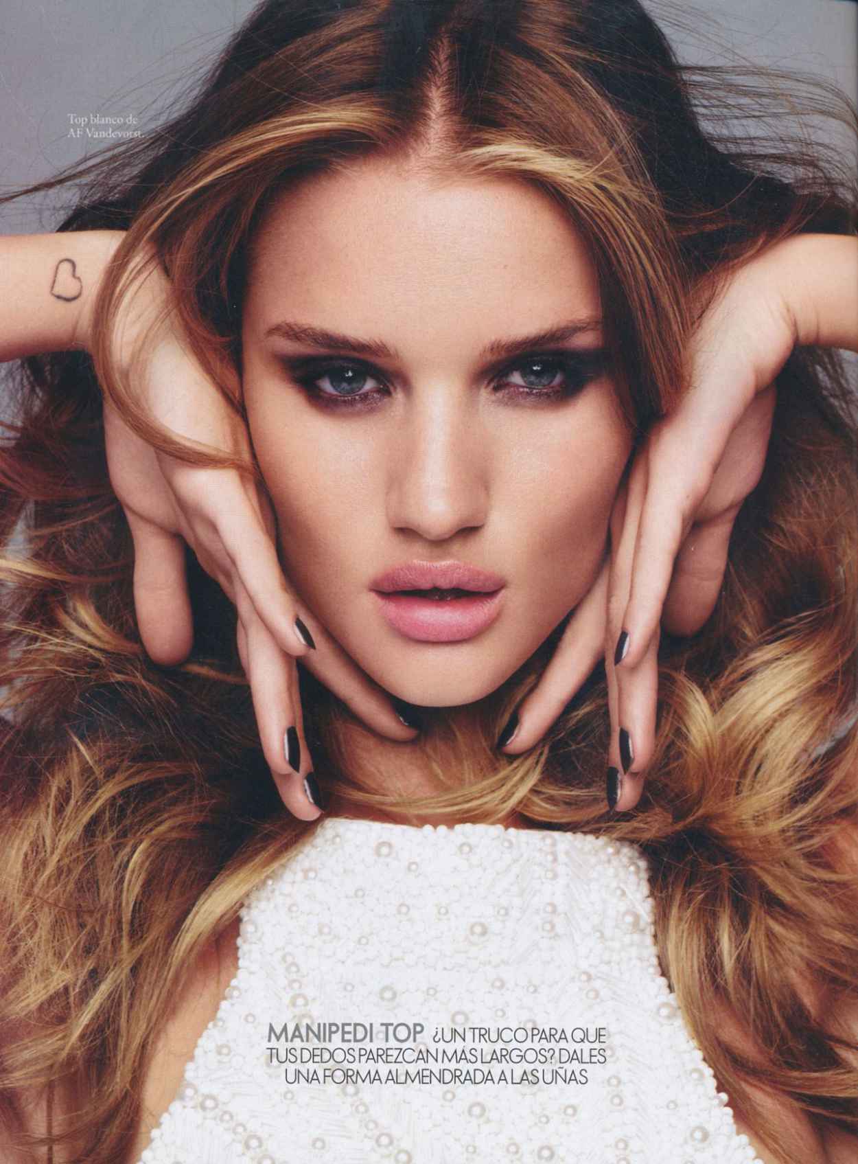 Rosie Huntington-Whiteley – Elle Magazine Spain June 2015 Issue