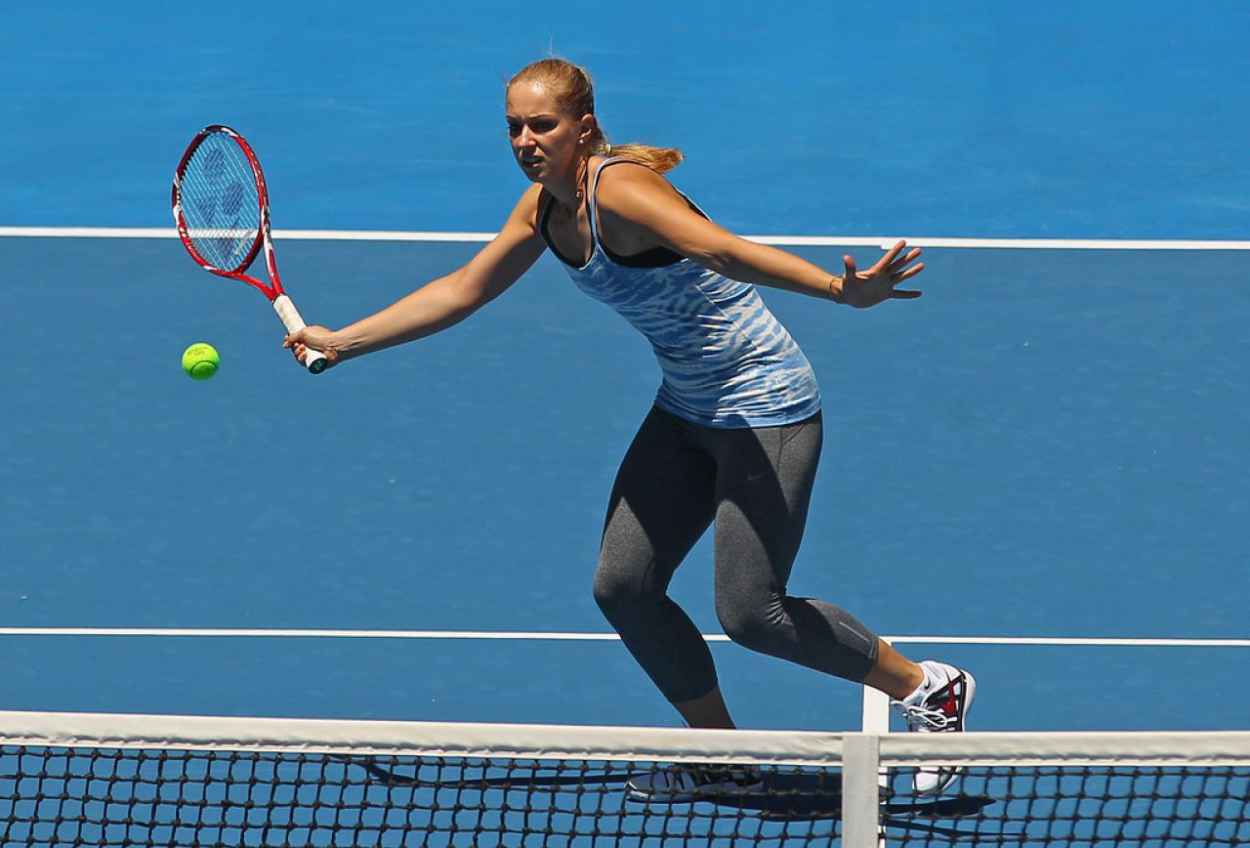 Sabine Lisicki – Practice Session in Melbourne, January 2015 – celebsla.com