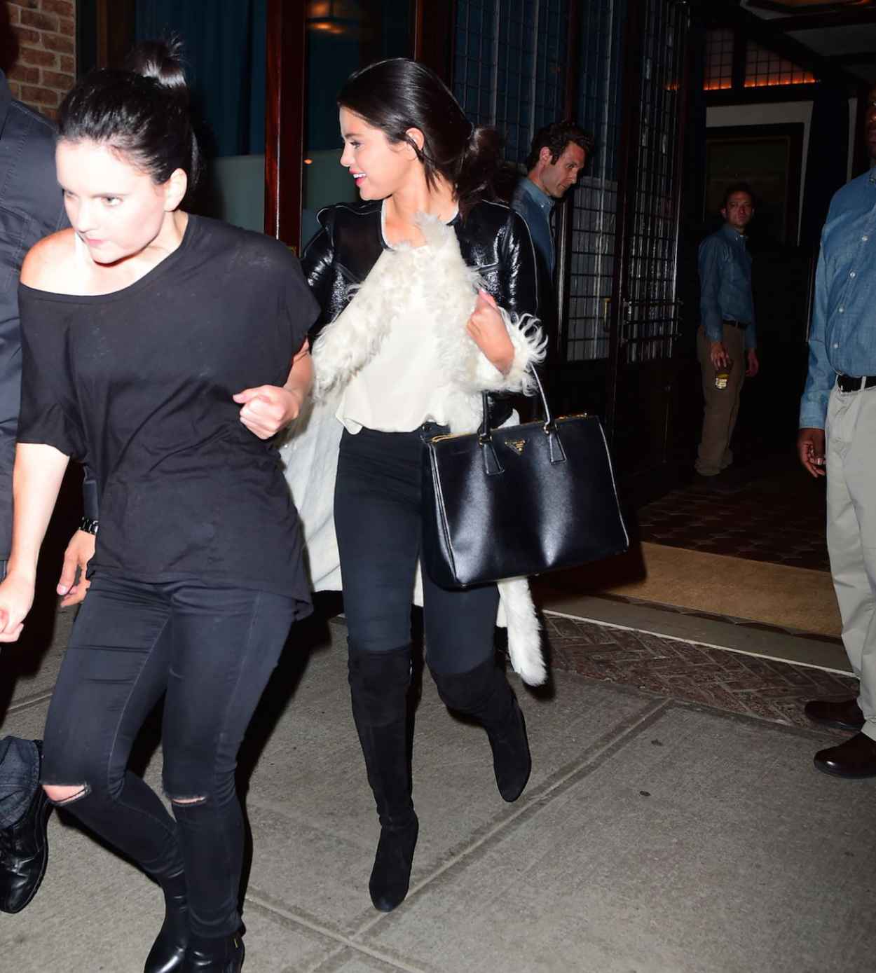 Selena Gomez Night out Style – Out in Tribeca, NY, May 2015 – celebsla.com