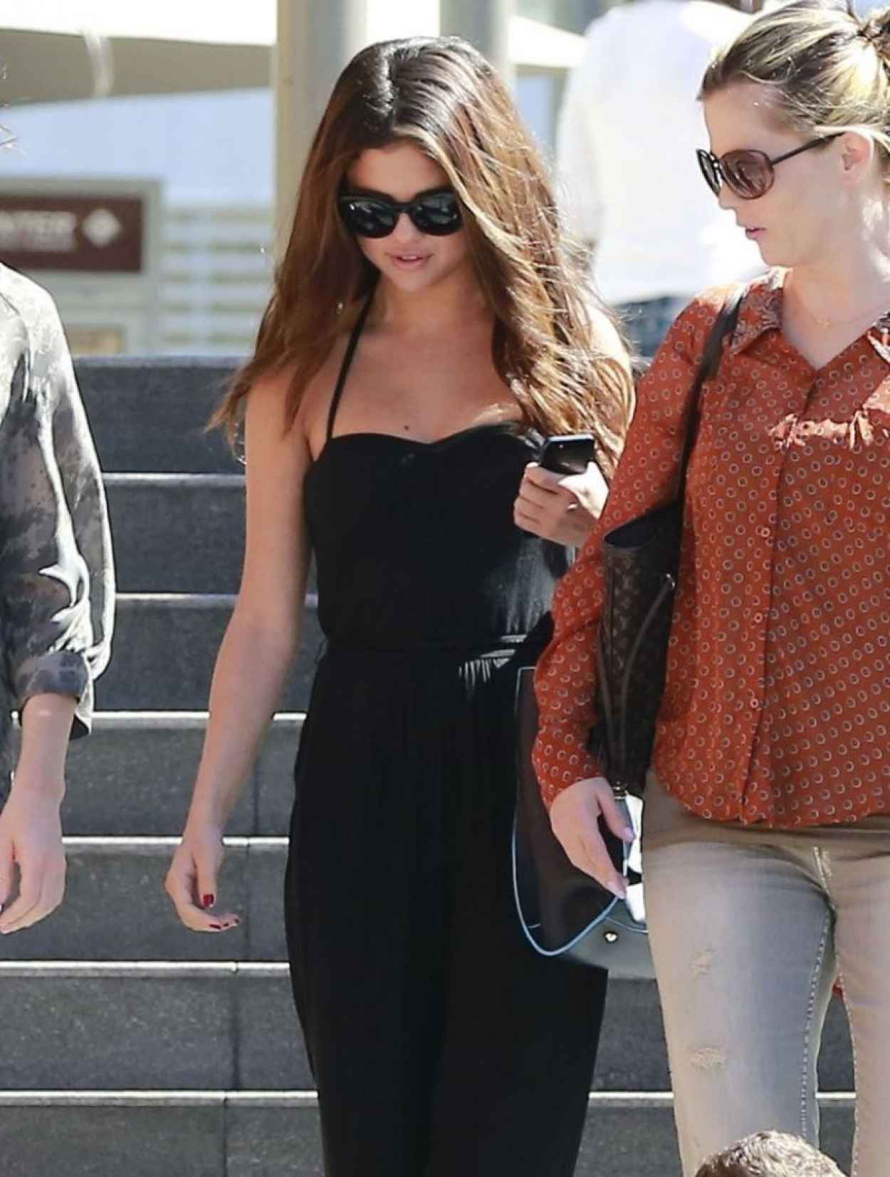 Selena Gomez Street Style - Going to Lunch in Century City-3
