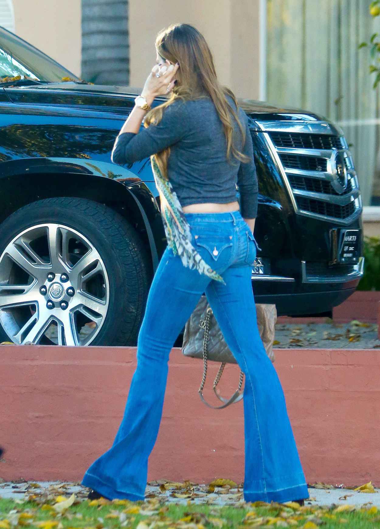 Sofia Vergara Booty in Jeans – Out in Los Angeles, Jan 2015 – celebsla.com