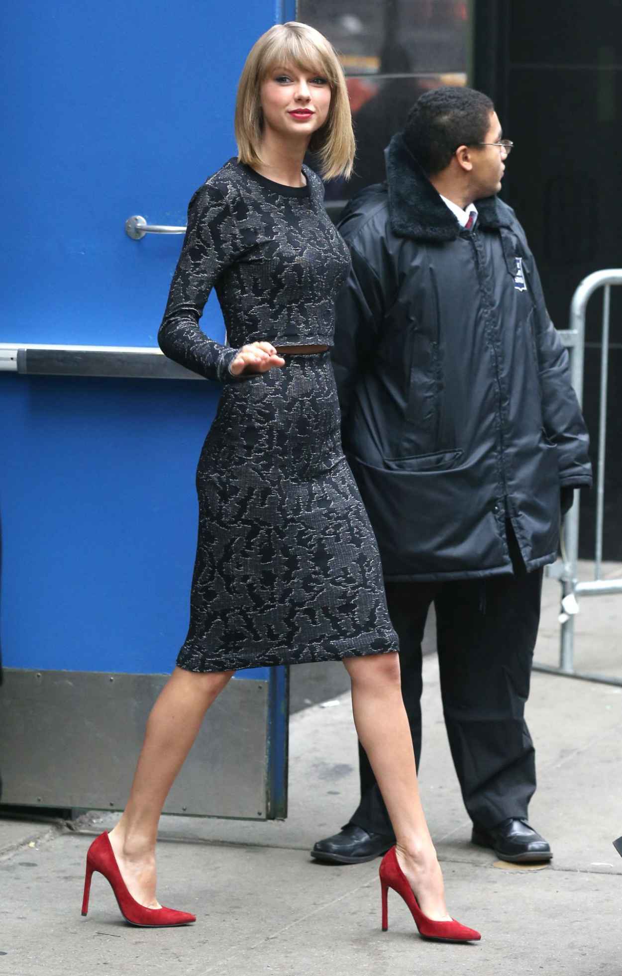 Taylor Swift Arriving to Appear at Good Morning America in New York