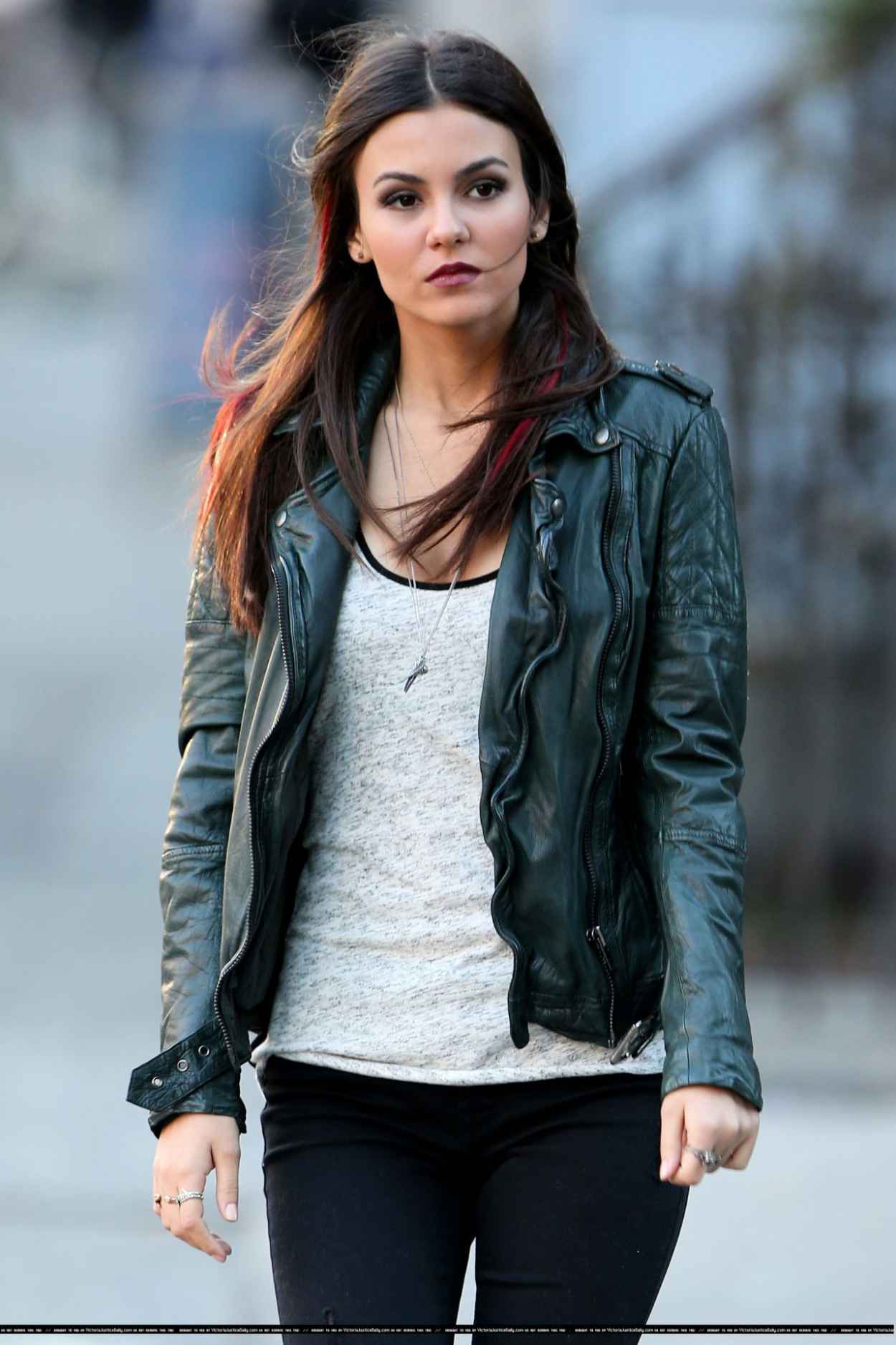 Victoria Justice - Filming EYE CANDY Pilot in New York City-4