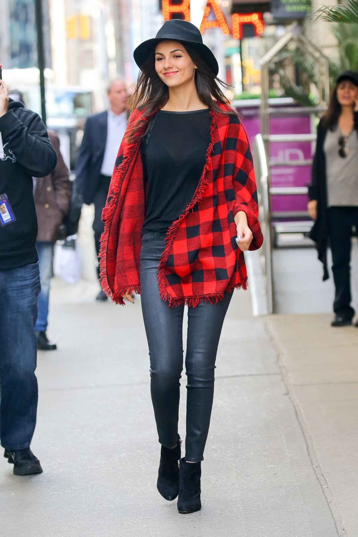 Victoria Justice – Out in NYC, October 2015 – celebsla.com